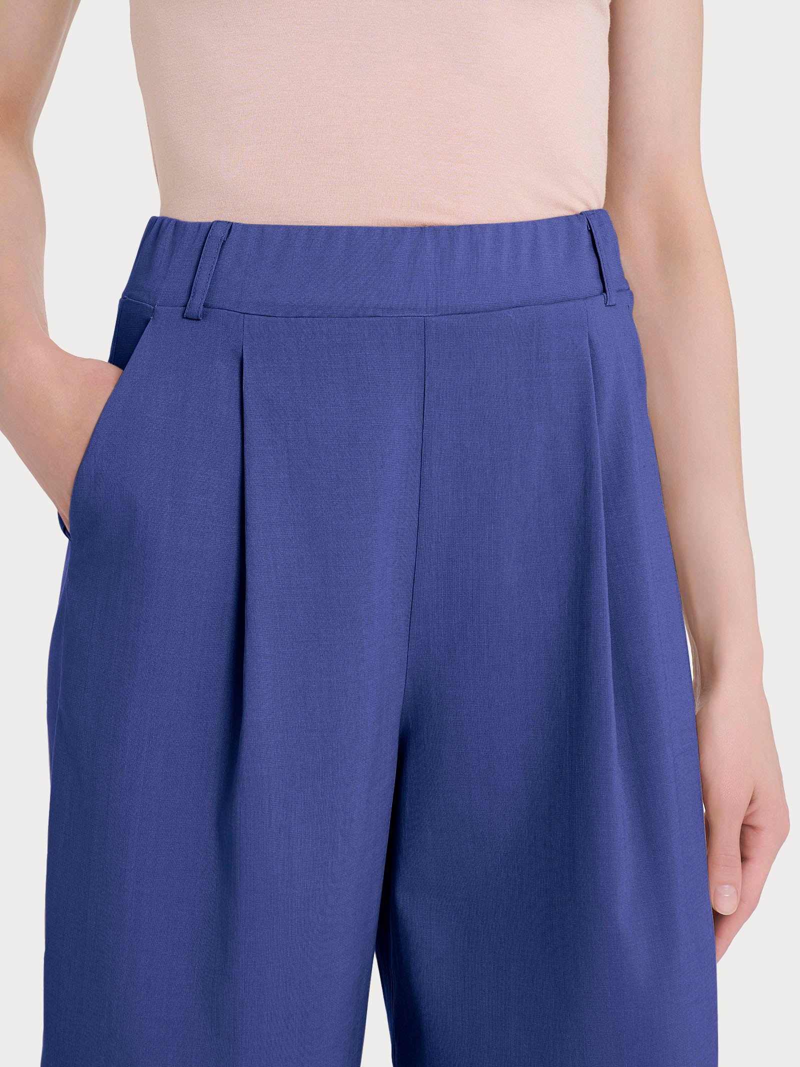 Bermuda con tasche in Super Natural - Skipper Blue - Image 3
