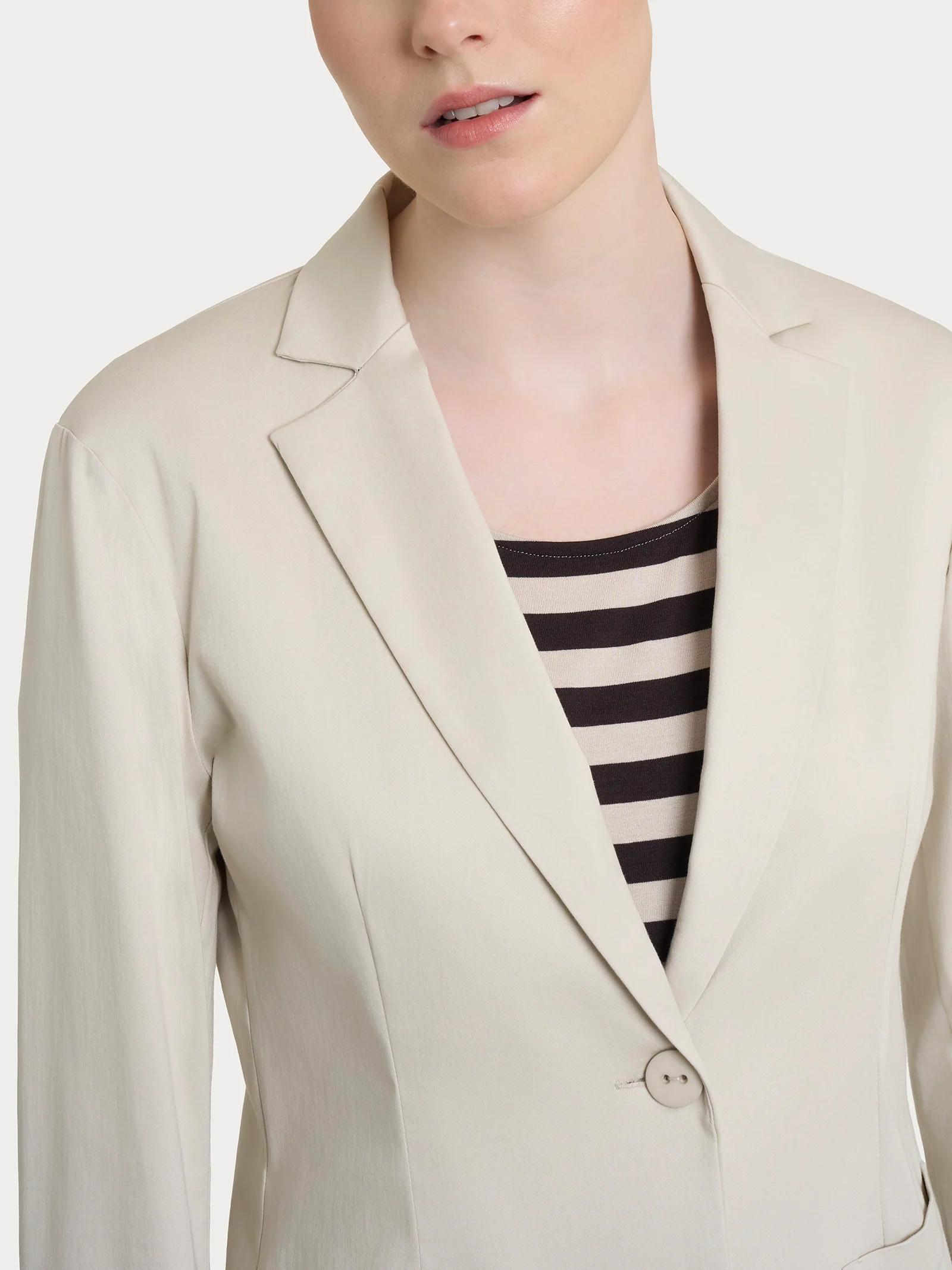 Blazer con due bottoni in Satin Power - Champignon - Image 3
