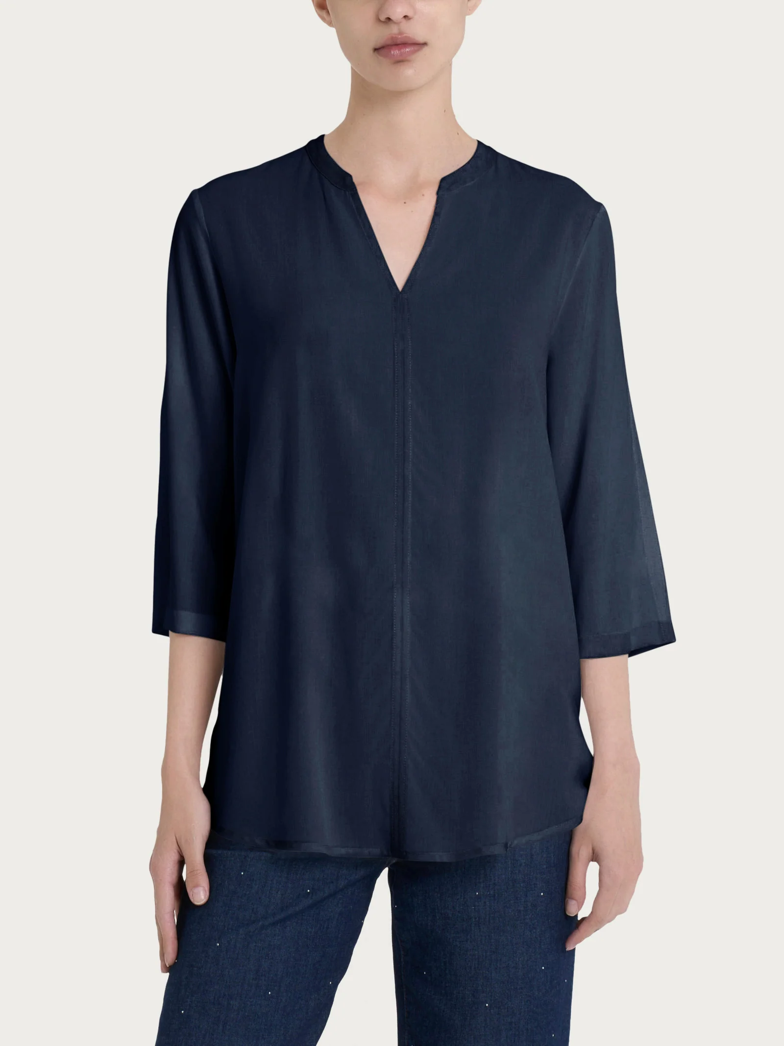 Blusa con collo alla coreana e manica 3/4 in Ecoseta - Bleu