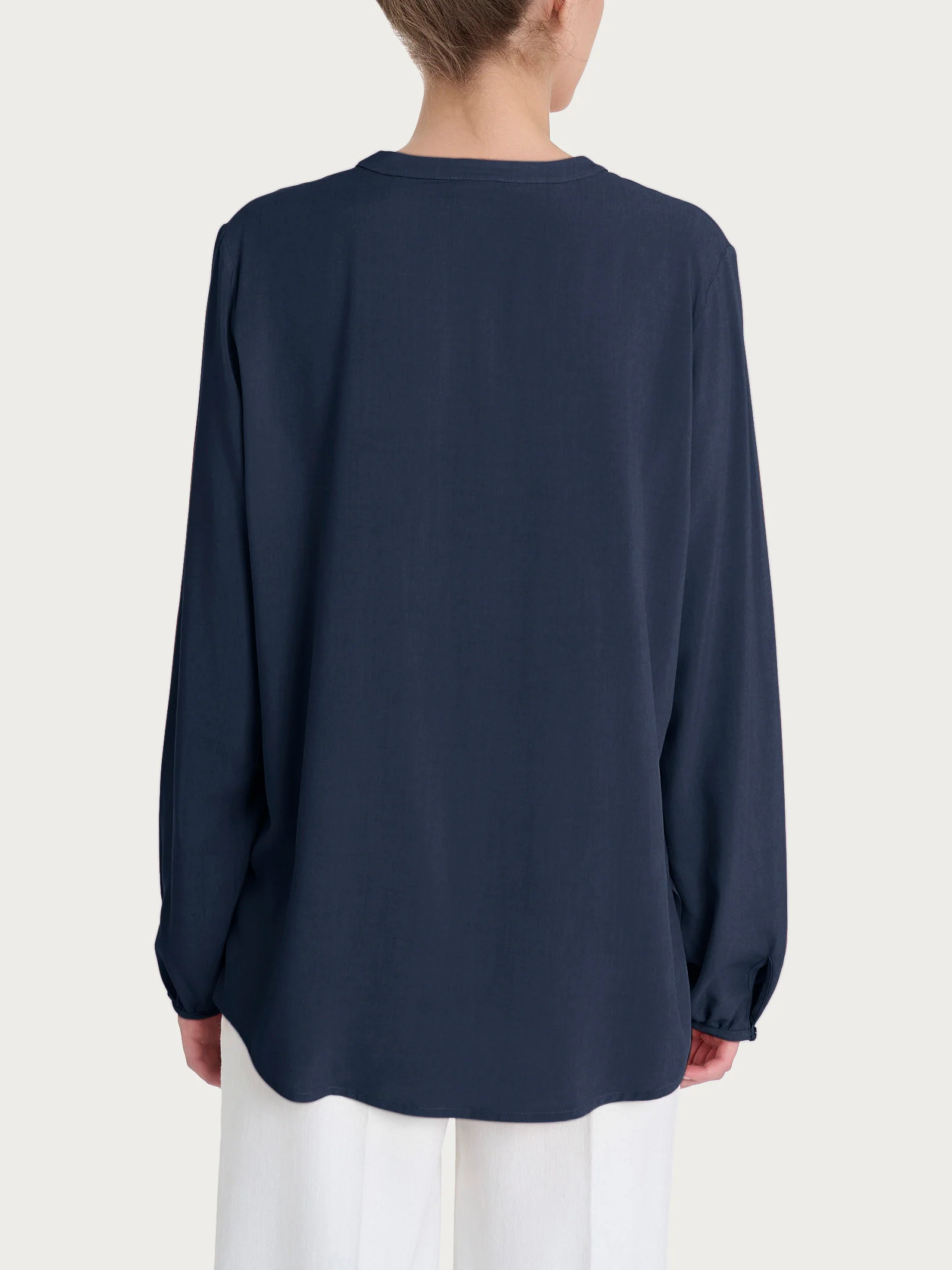 Blusa con collo alla coreana e manica lunga in Ecoseta - Bleu - Image 2