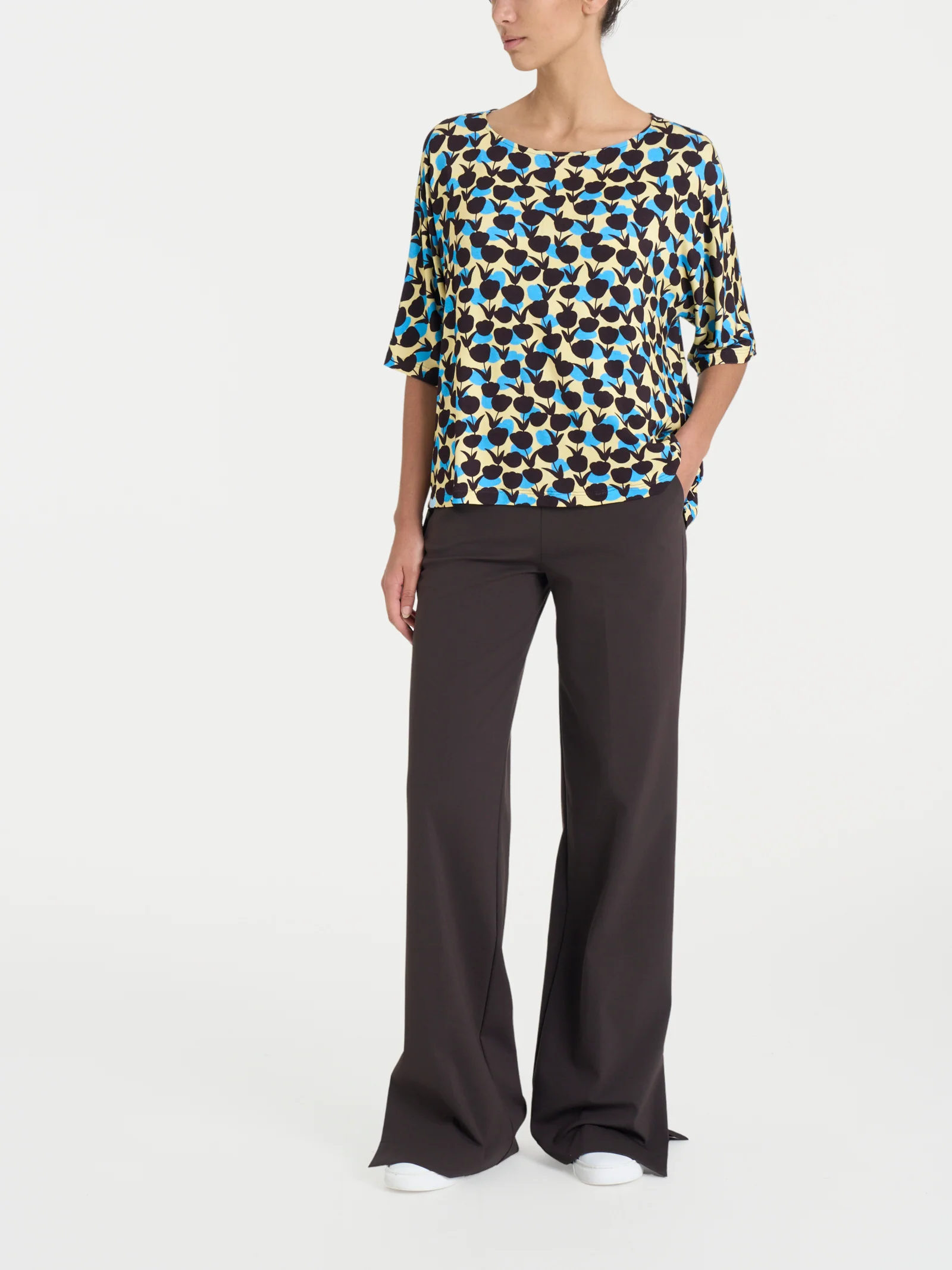Blusa girocollo con tulips pattern in Viscosa Summer - Fant. Pale Banana - Image 4