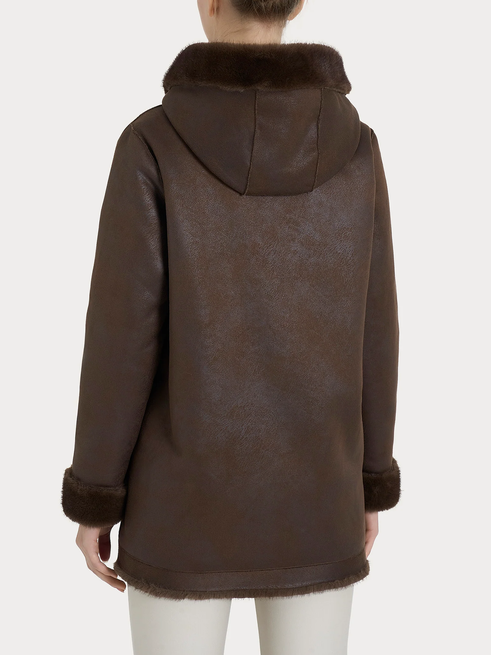 Cappotto con cappuccio double-face in Vegan Fur - Chocolate Torte - Image 3