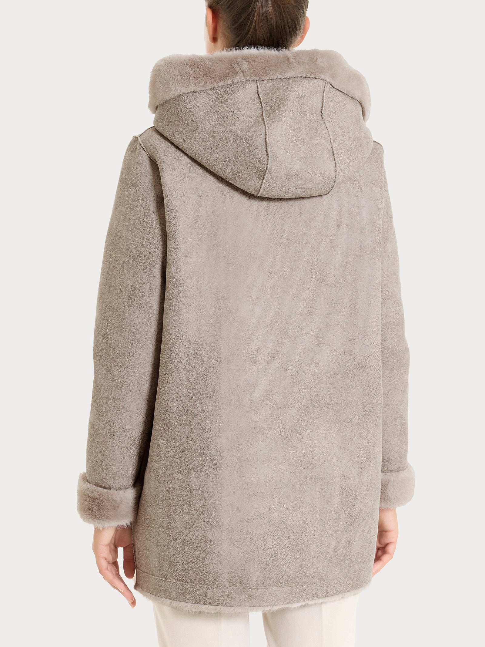 Cappotto con cappuccio double-face in Vegan Fur - String - Image 3