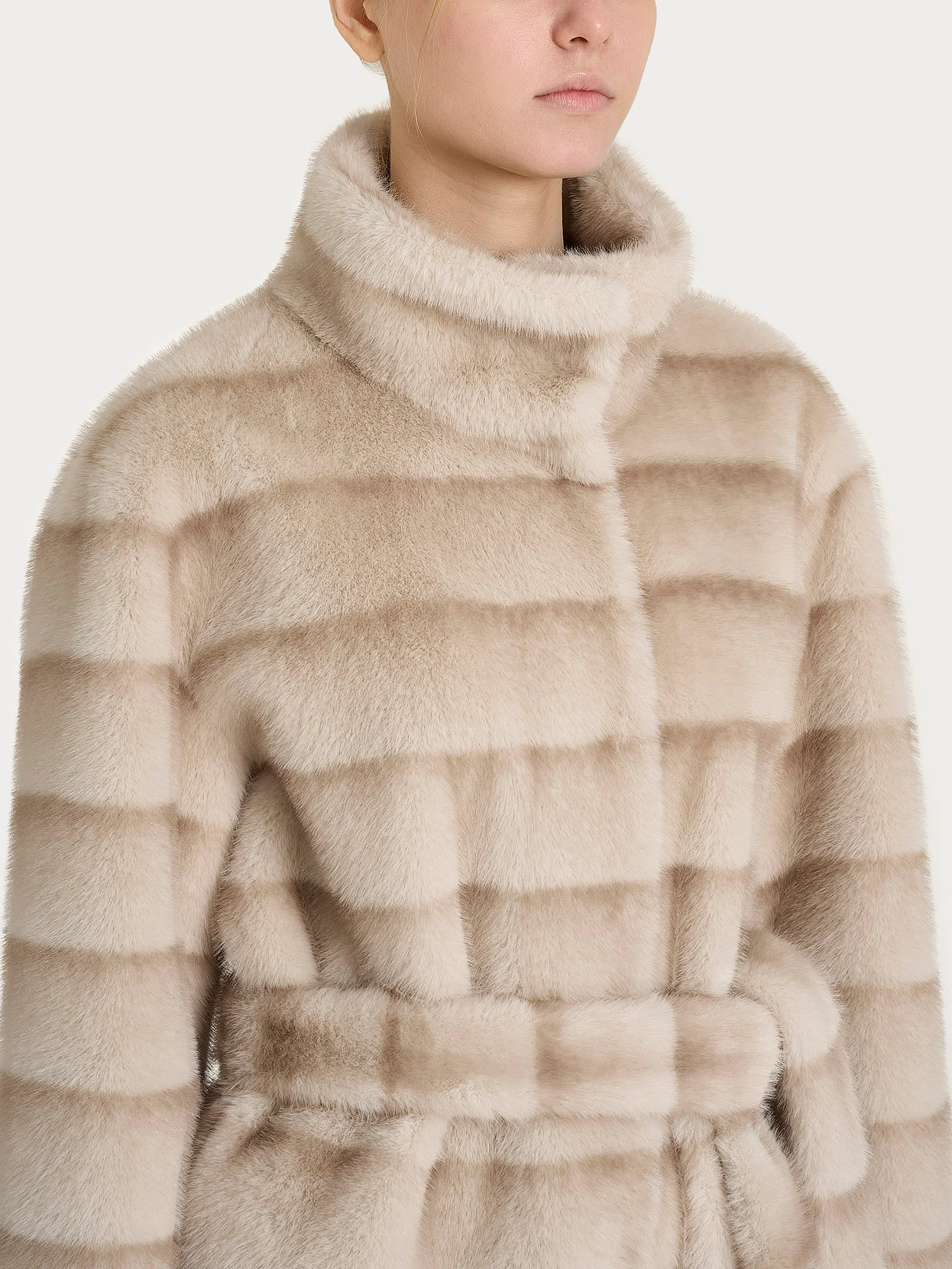 Cappotto con cintura double-face in Vegan Fur - Fant.Champignon - Image 6