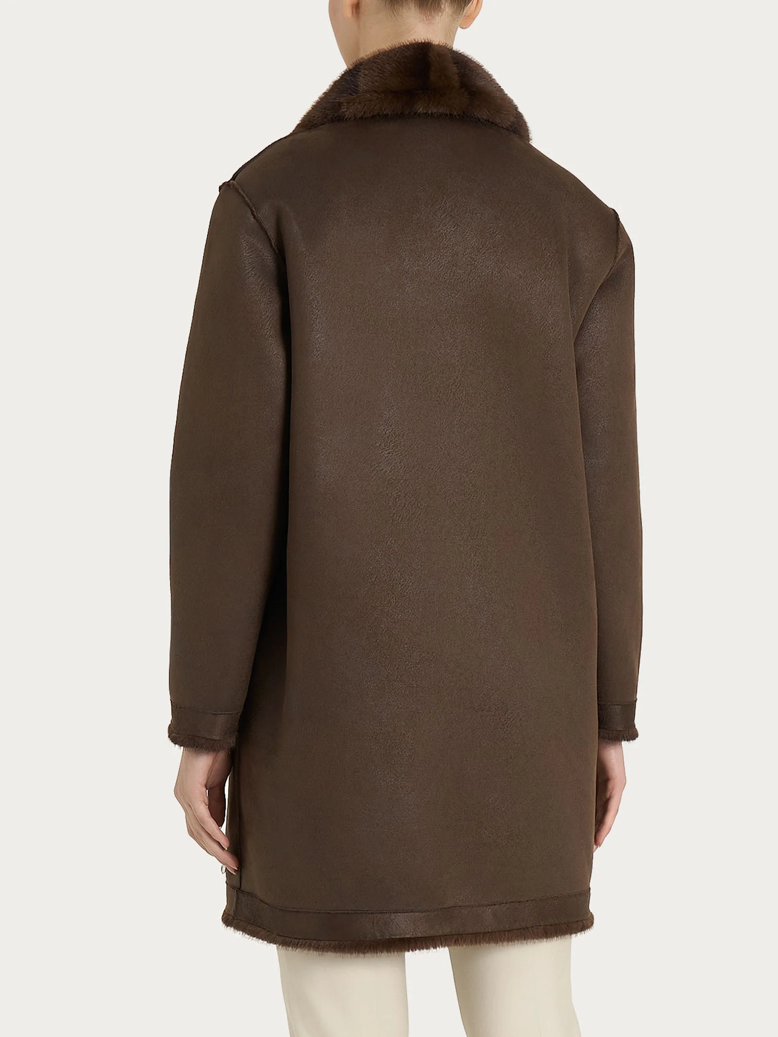 Cappotto con revers double-face in Vegan Fur - Fant. Chocolate Torte - Image 3