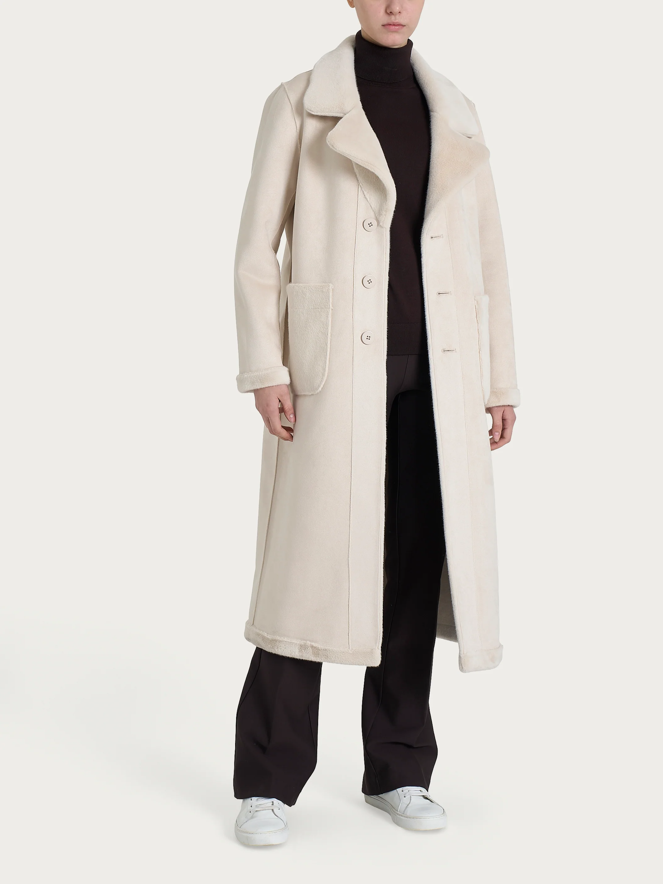 Cappotto lungo con revers double-face in Vegan Shearling - Champignon - Image 12