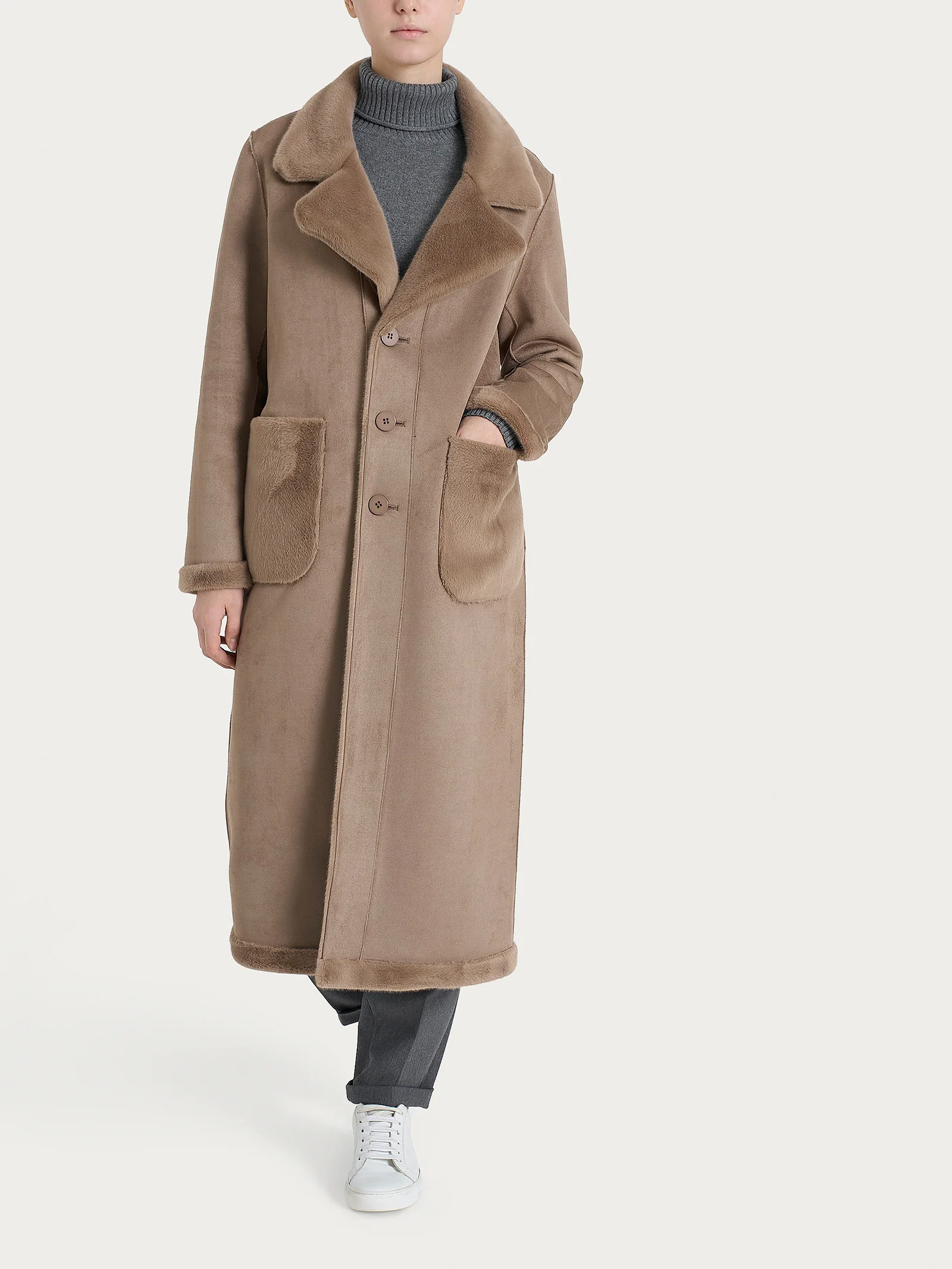 Cappotto lungo con revers double-face in Vegan Shearling - Pine Bark