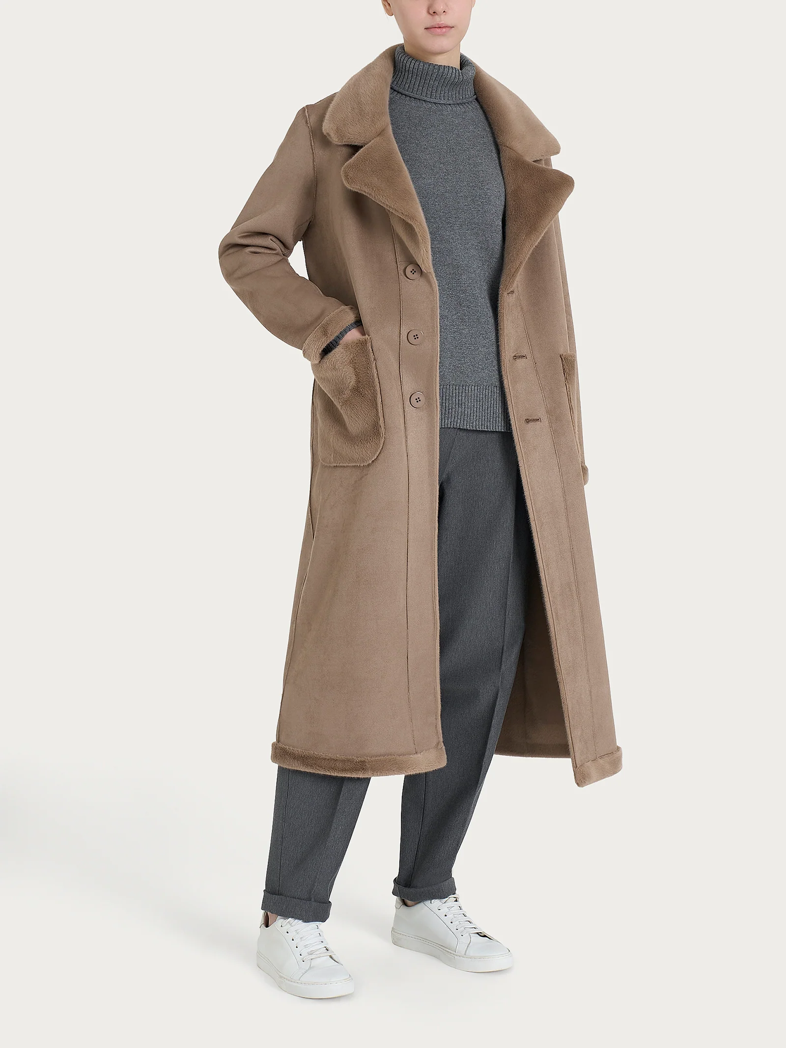 Cappotto lungo con revers double-face in Vegan Shearling - Pine Bark - Image 7