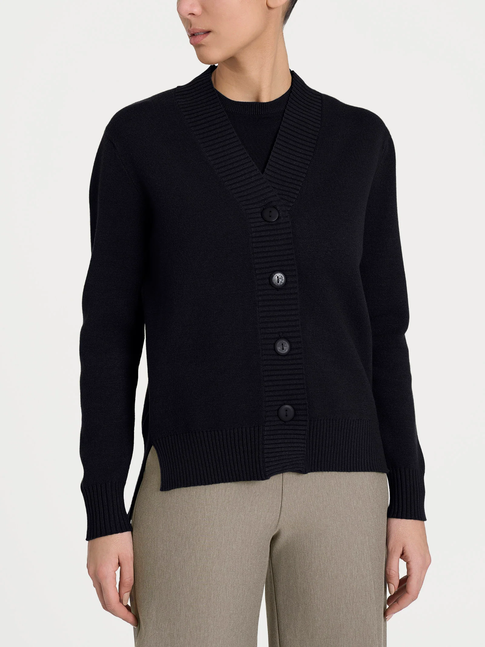 Cardigan asimmetrico con bottoni in Super Soft - Nero