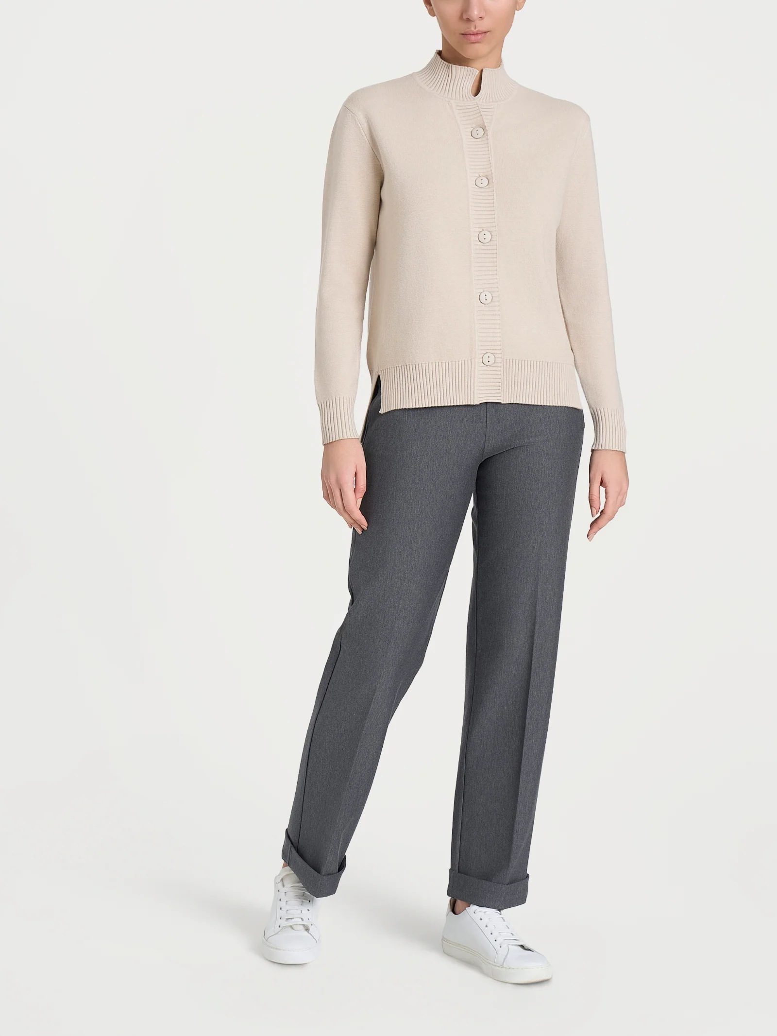 Cardigan asimmetrico con collo alto in Super Soft - Champignon - Image 4