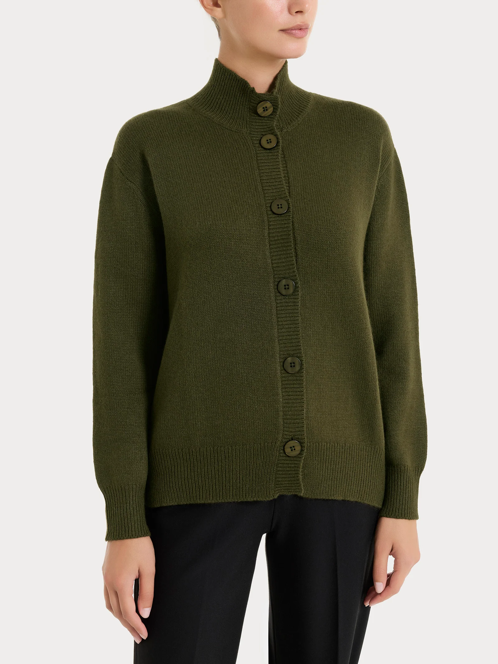 Cardigan con collo alto in Natural Soft - Dark Olive