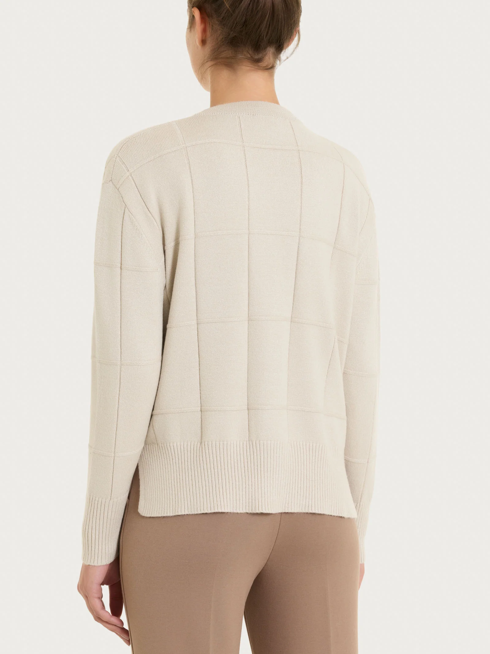 Cardigan con scollo a V e fantasia check in Super Soft - Champignon - Image 2