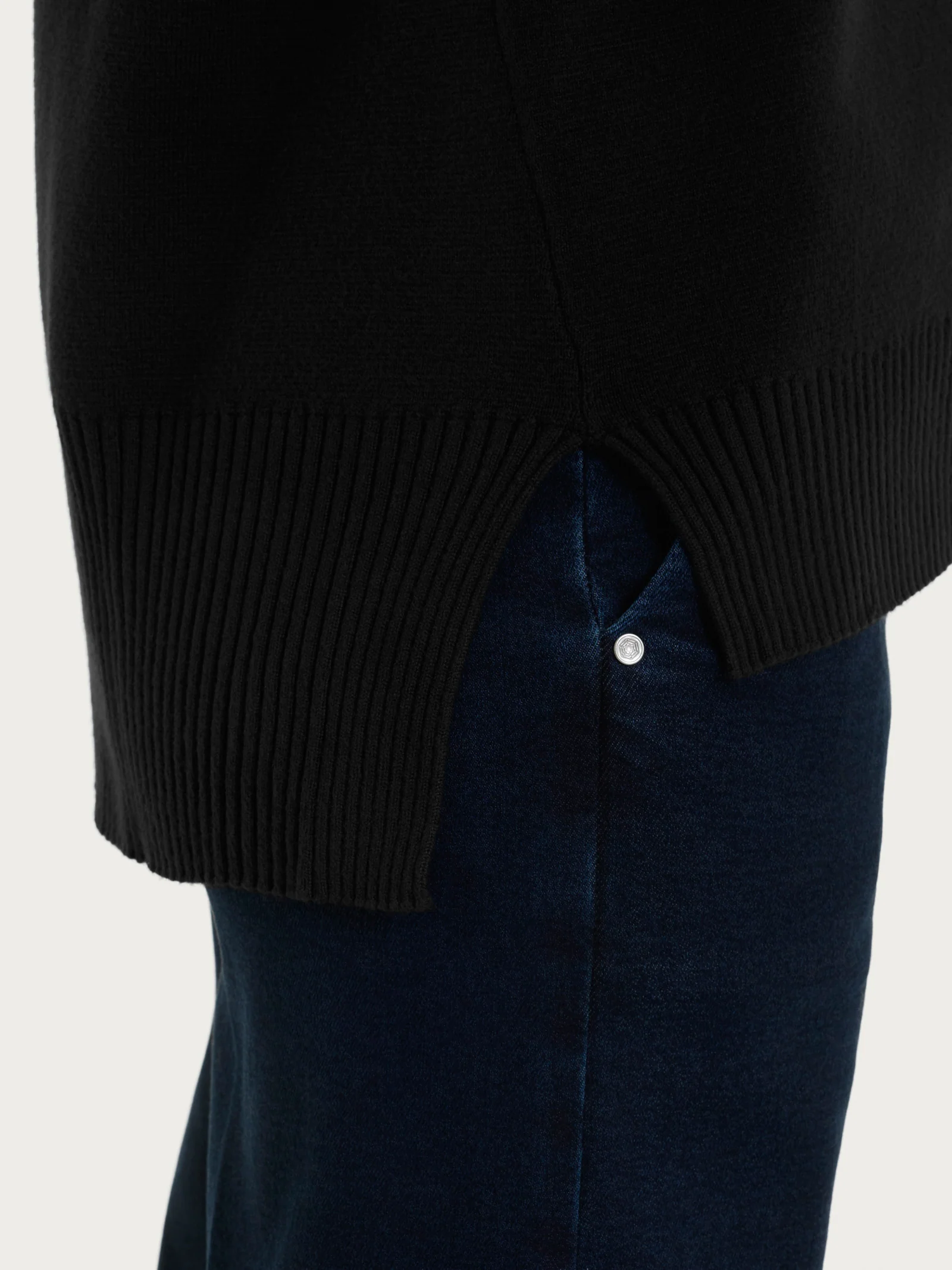 Cardigan con zip asimmetrico in Super soft - Nero - Image 3