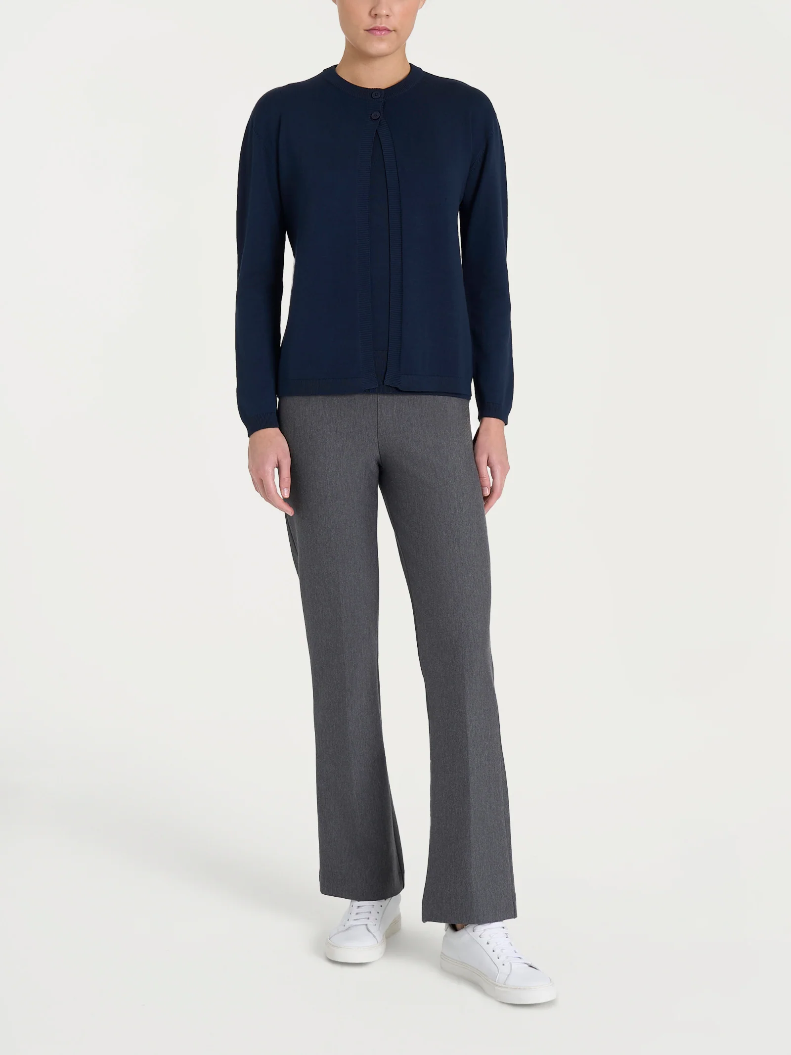 Cardigan corto con due bottoni Four Seasons - Bleu - Image 4