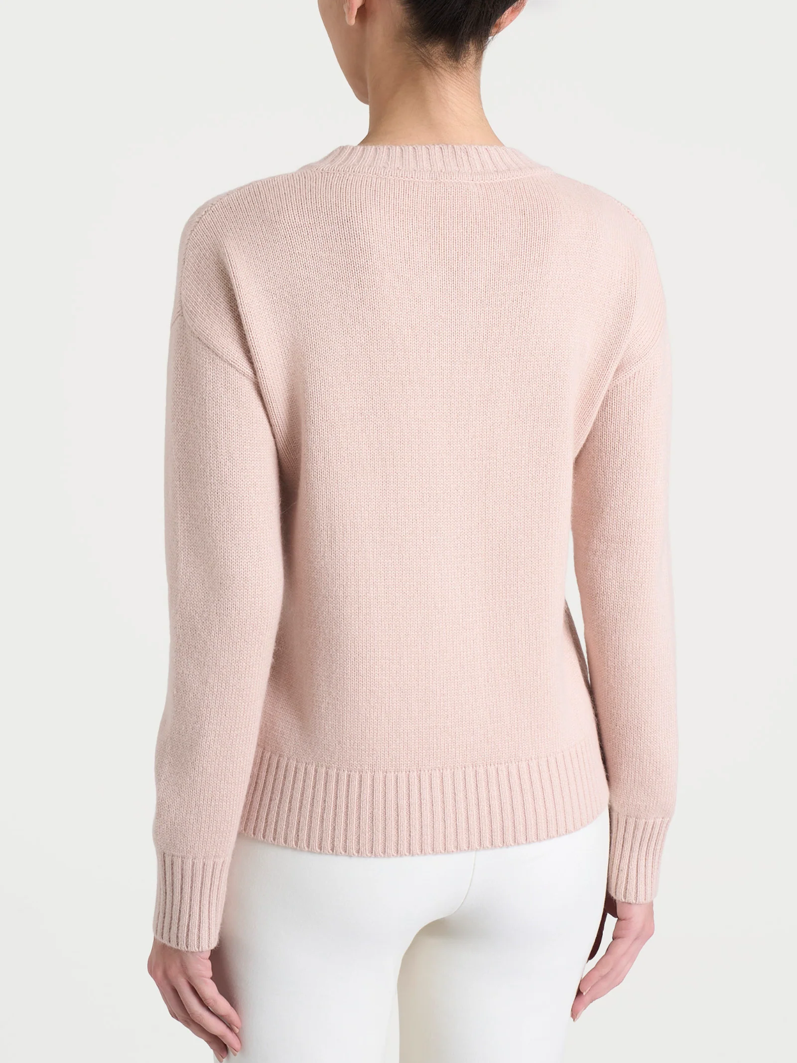 Cardigan corto con trecce laterali in Natural Soft - Cameo Rose - Image 2