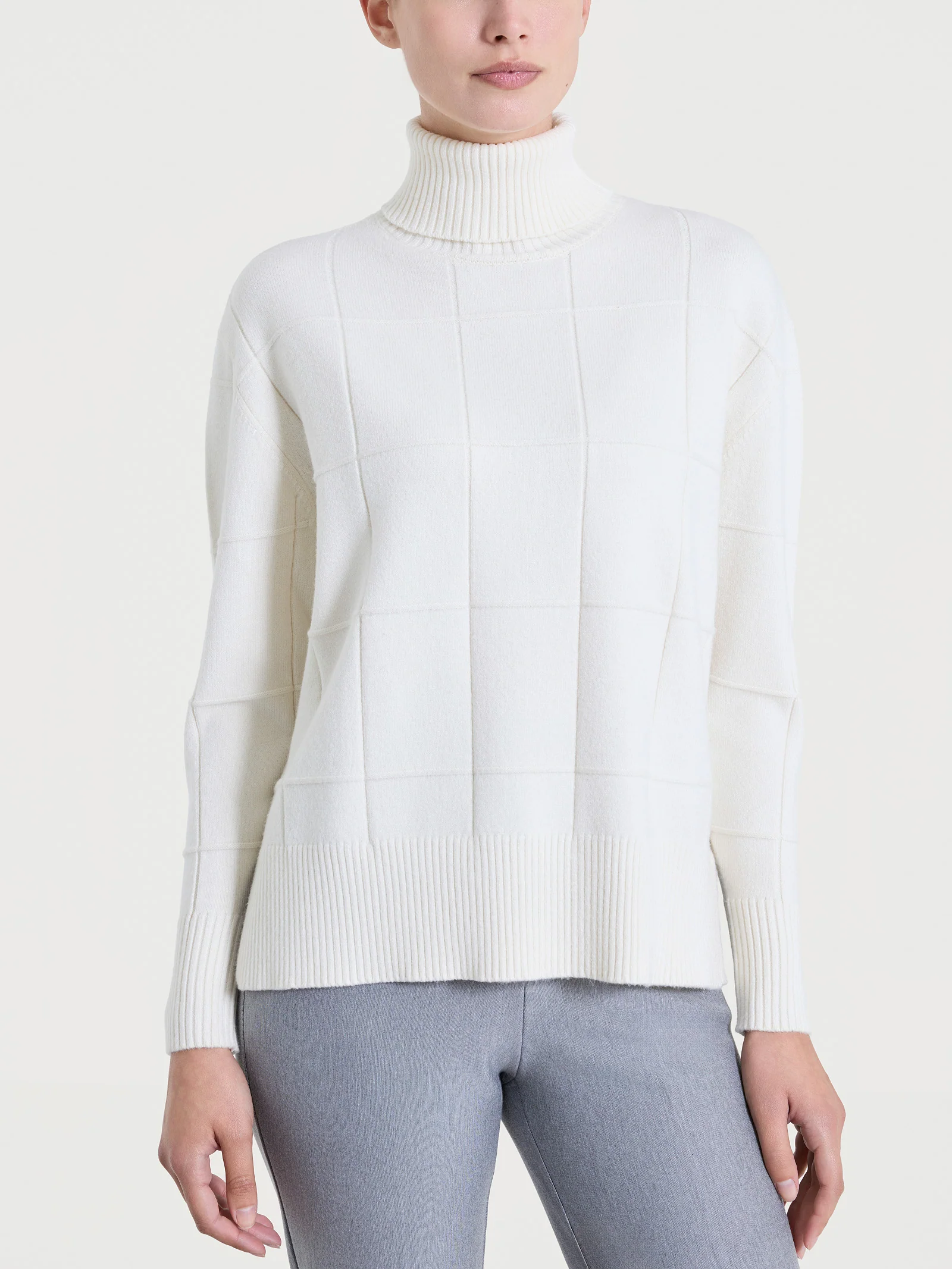 Dolcevita con fantasia check in Super Soft - Avorio