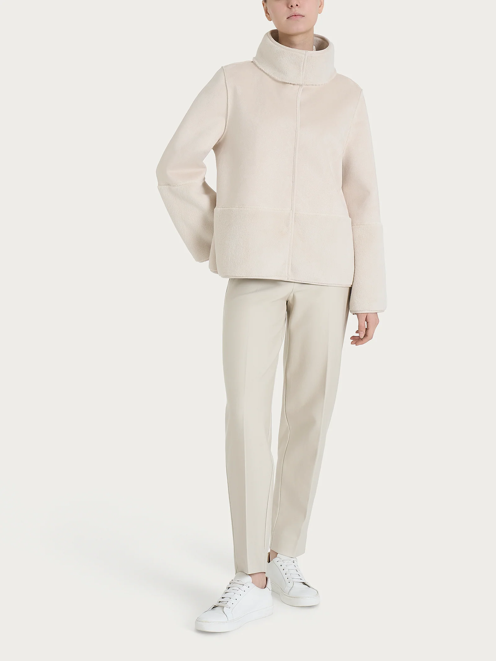 Giacca corta con collo alto double-face in Vegan Shearling - Champignon - Image 7