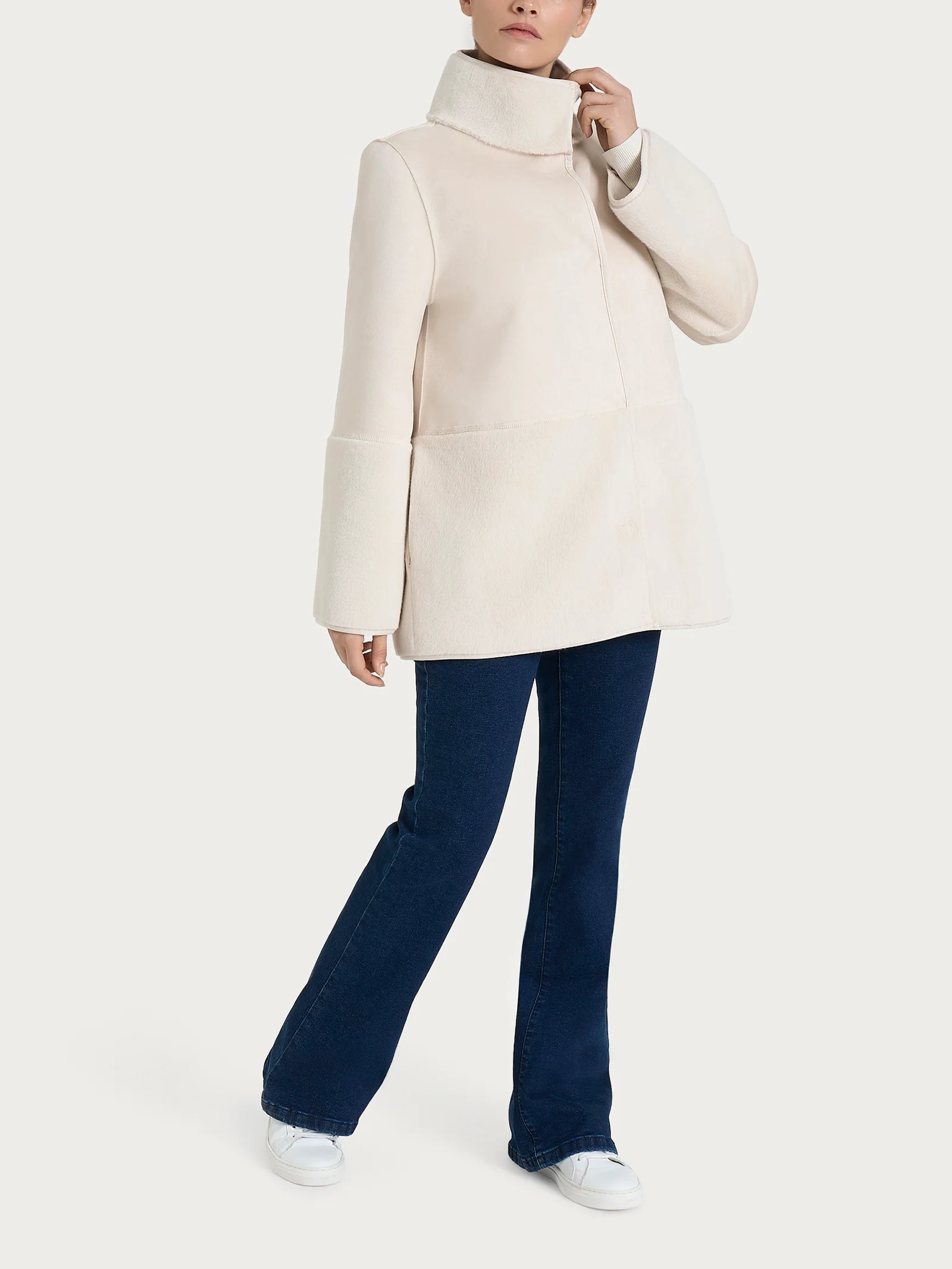 Giacca lunga con collo alto double-face in Vegan Shearling - Champignon - Image 8