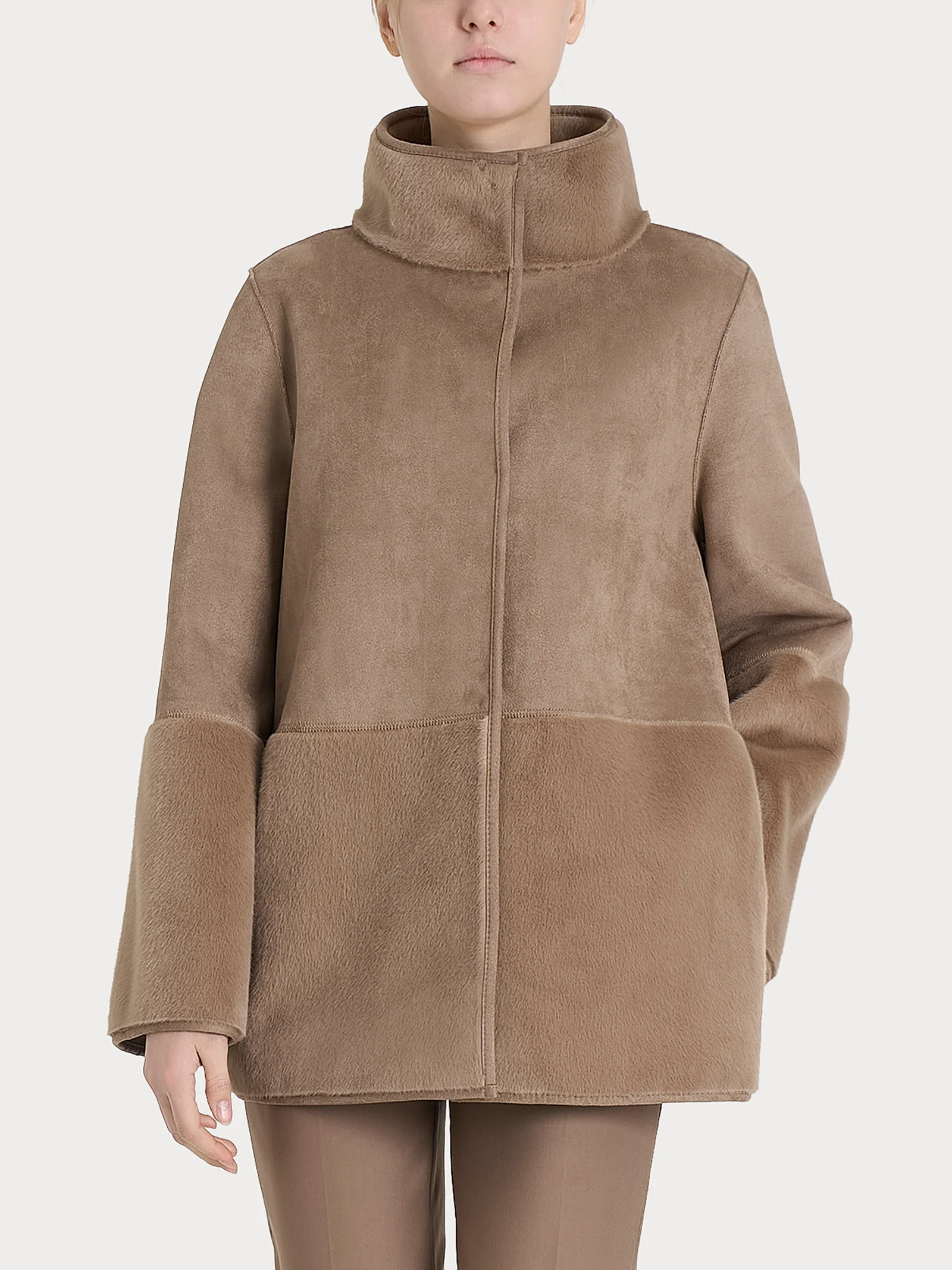 Giacca lunga con collo alto double-face in Vegan Shearling - Pine Bark - Image 2