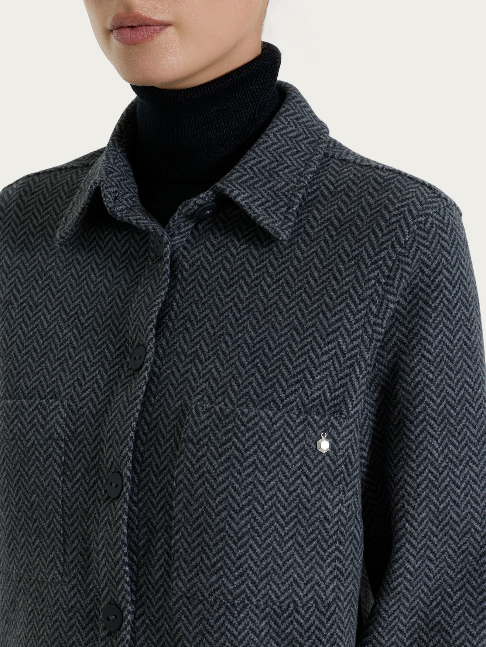 Giacca Shacket con fantasia in Eco Jacquard - Fant.Oscuro Mel - Image 3