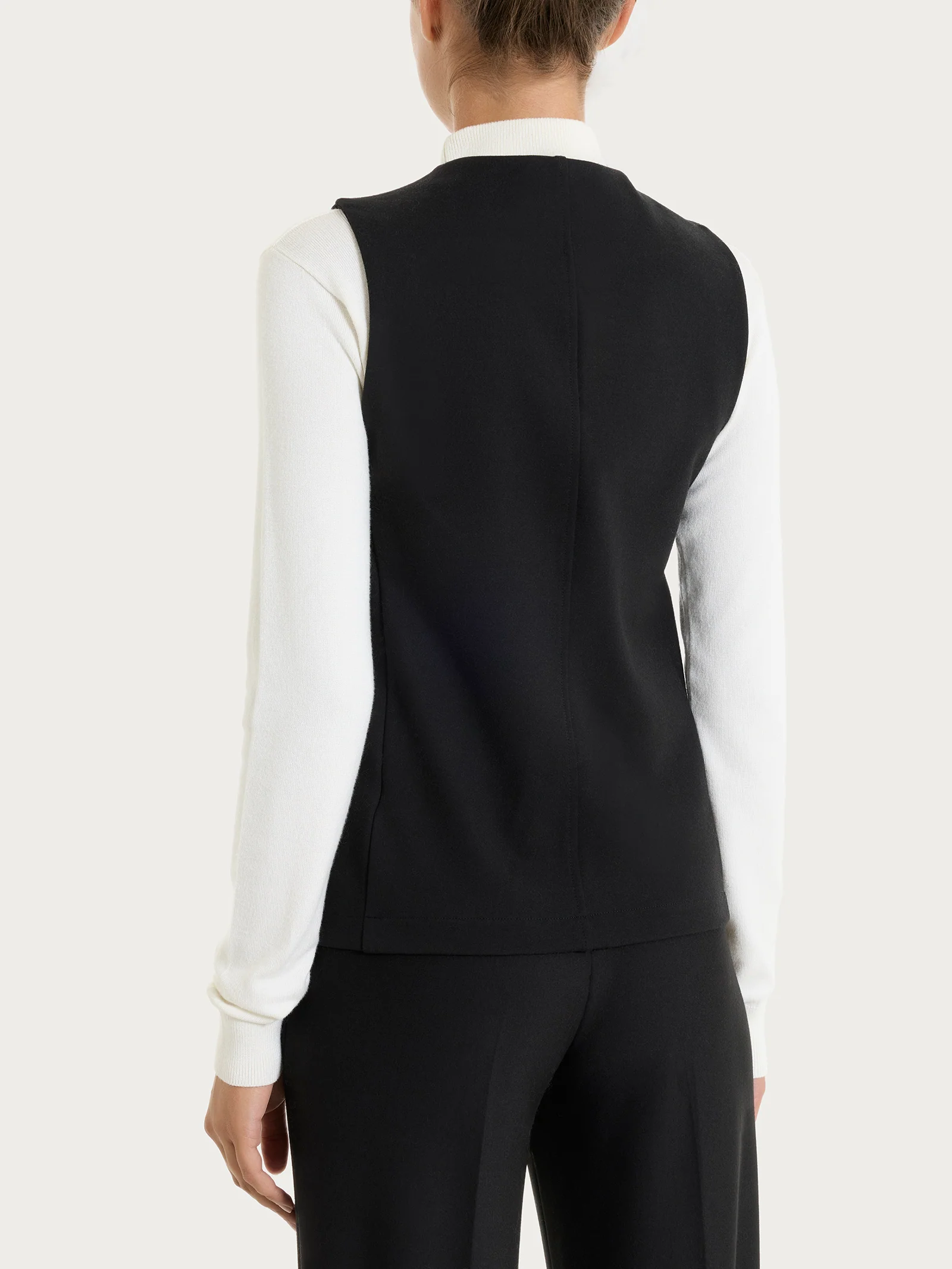 Gilet con quattro bottoni in Cashmere Compact - Nero - Image 2