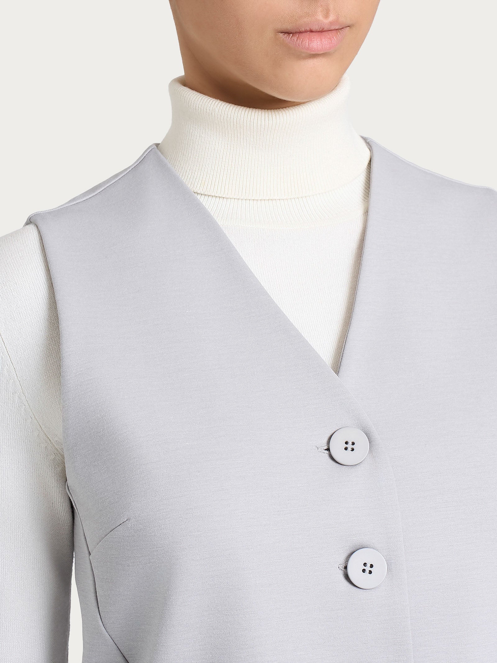 Gilet con quattro bottoni in Cashmere Compact - Ghiaia Mel. - Image 3