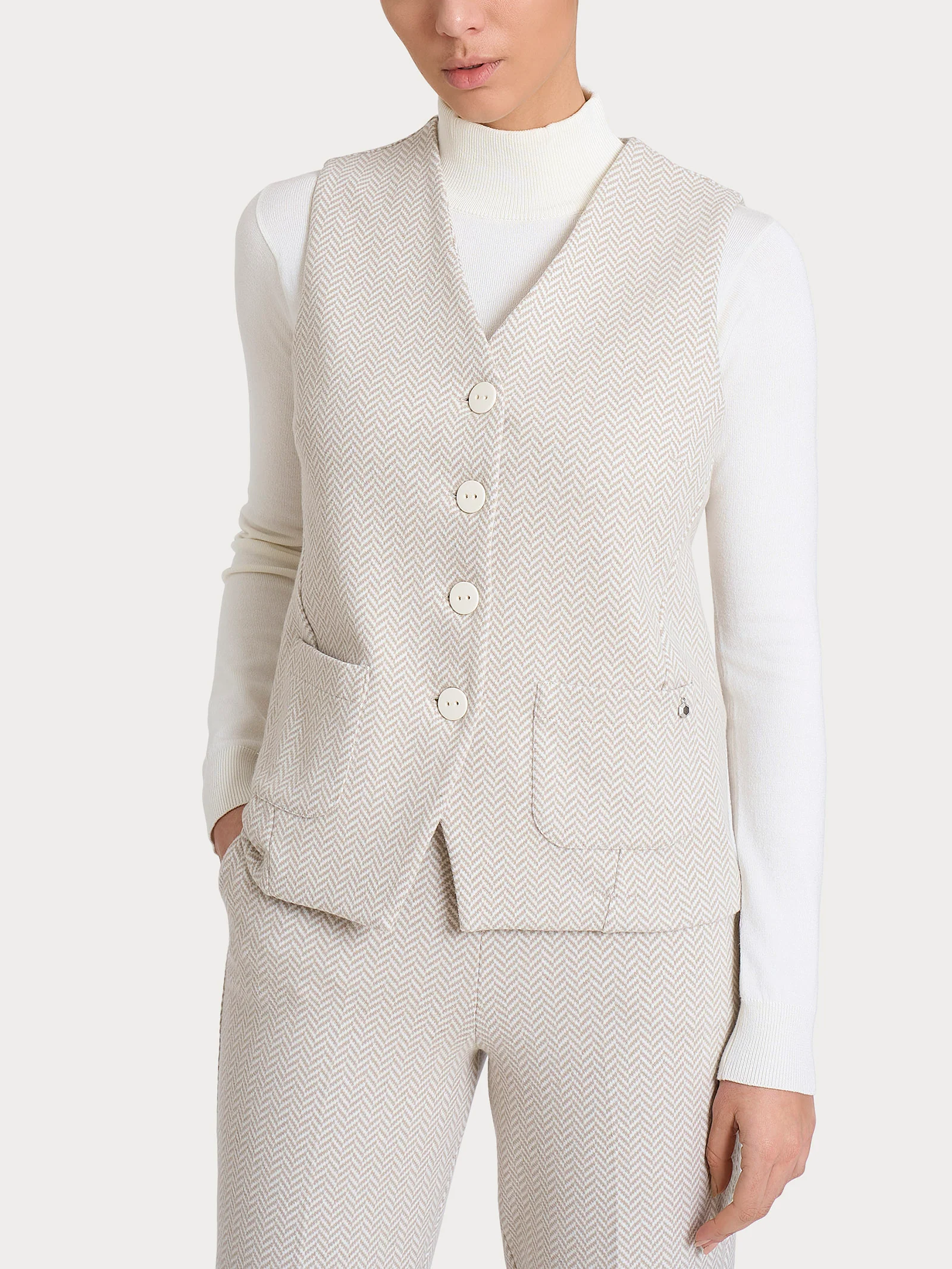 Gilet con quattro bottoni in Eco Jacquard - Fant.Avorio