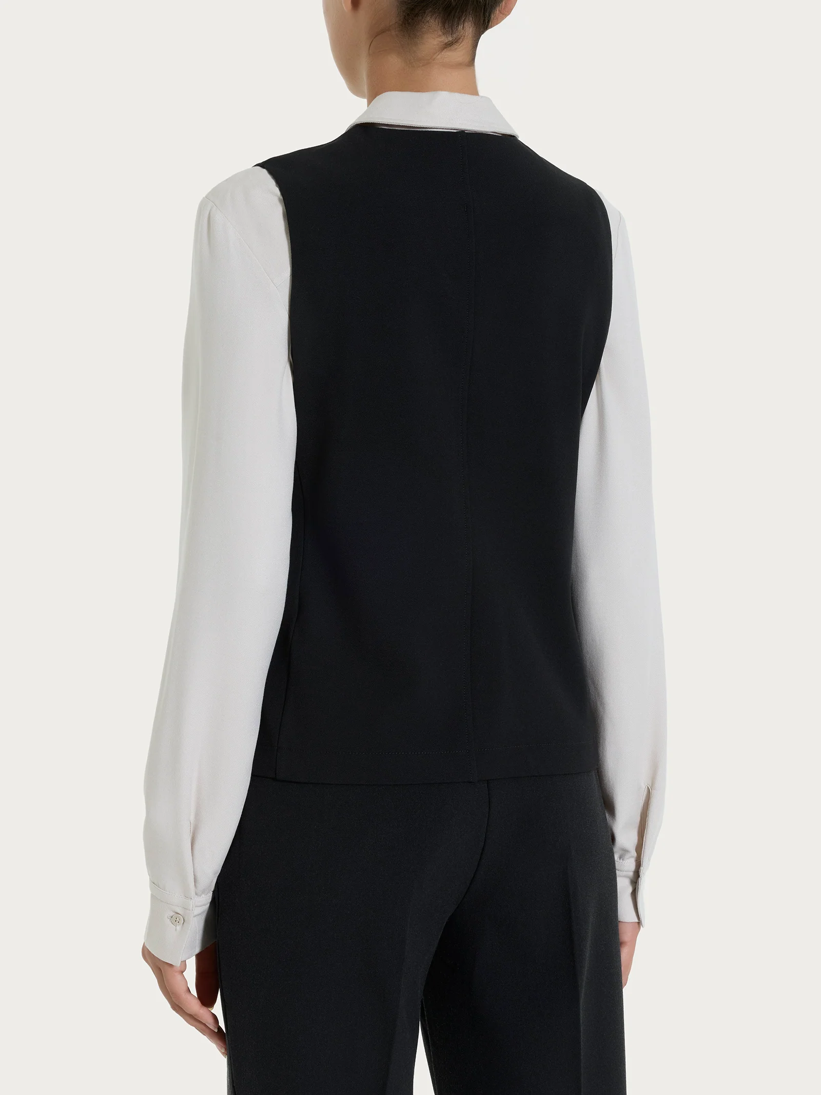 Gilet con quattro bottoni in Flannel Twill - Nero - Image 2