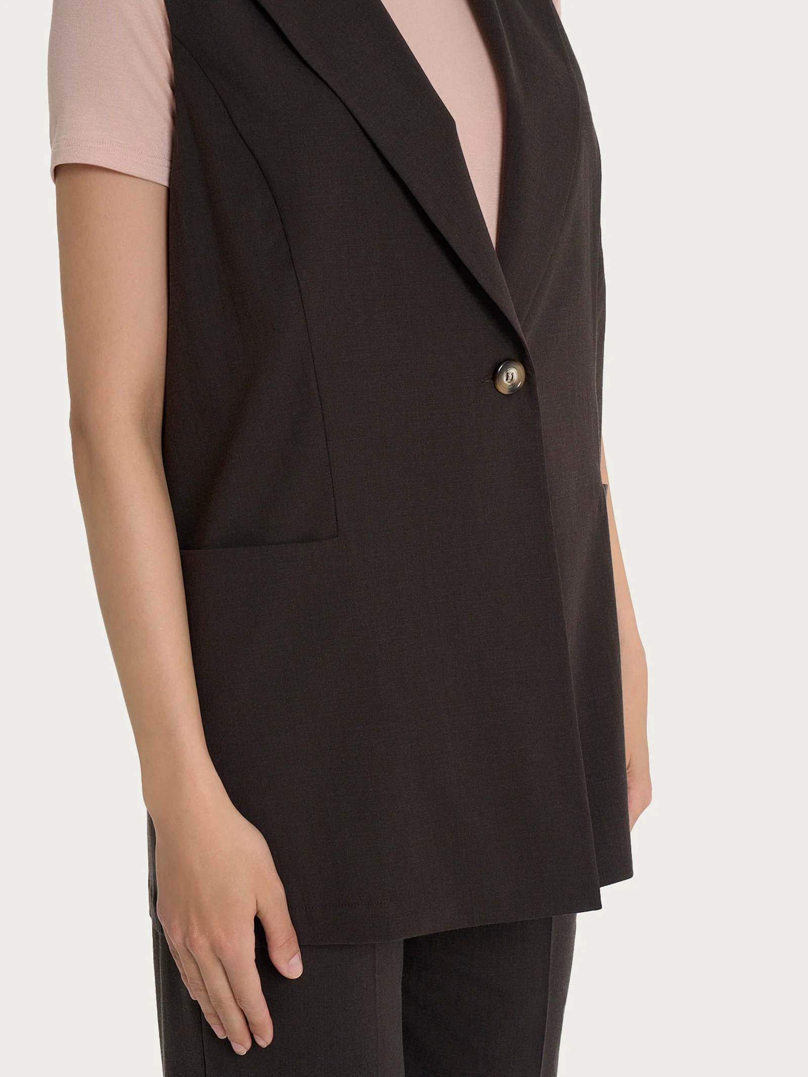 Gilet lungo in Super Natural - Chocolate Torte - Image 4
