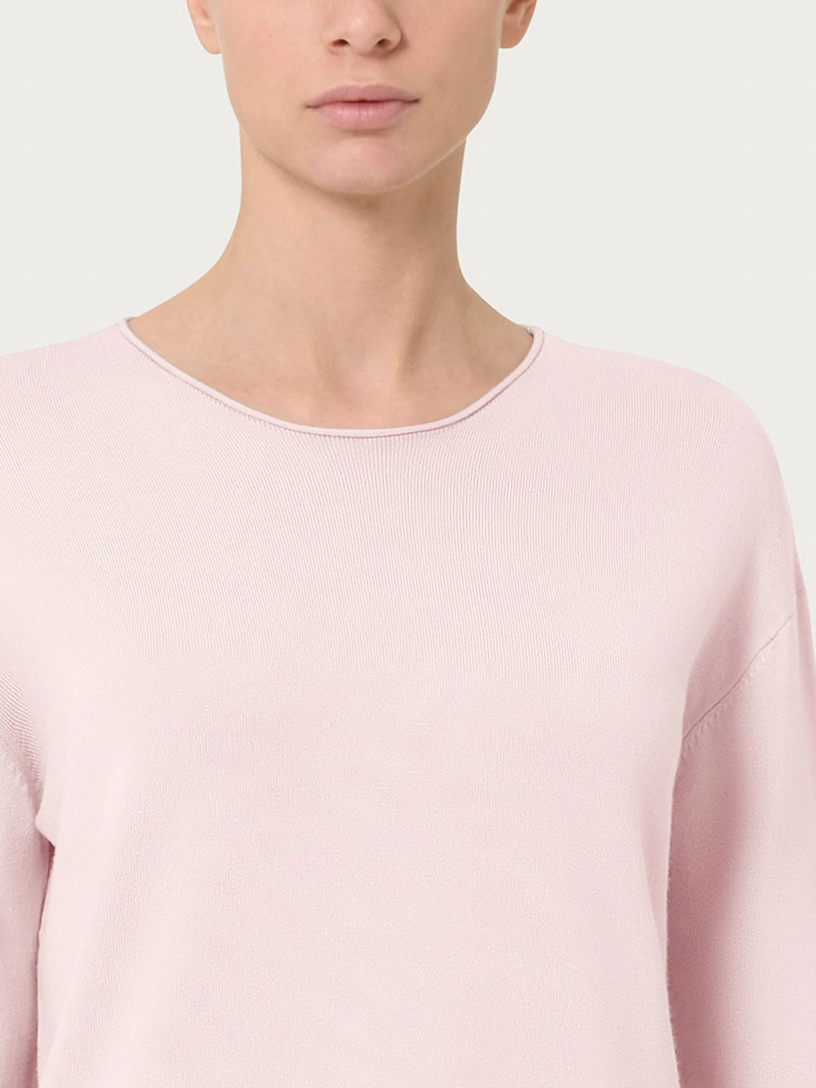 Maglia asimmetrica con girocollo Four Seasons - Cameo Rose - Image 4