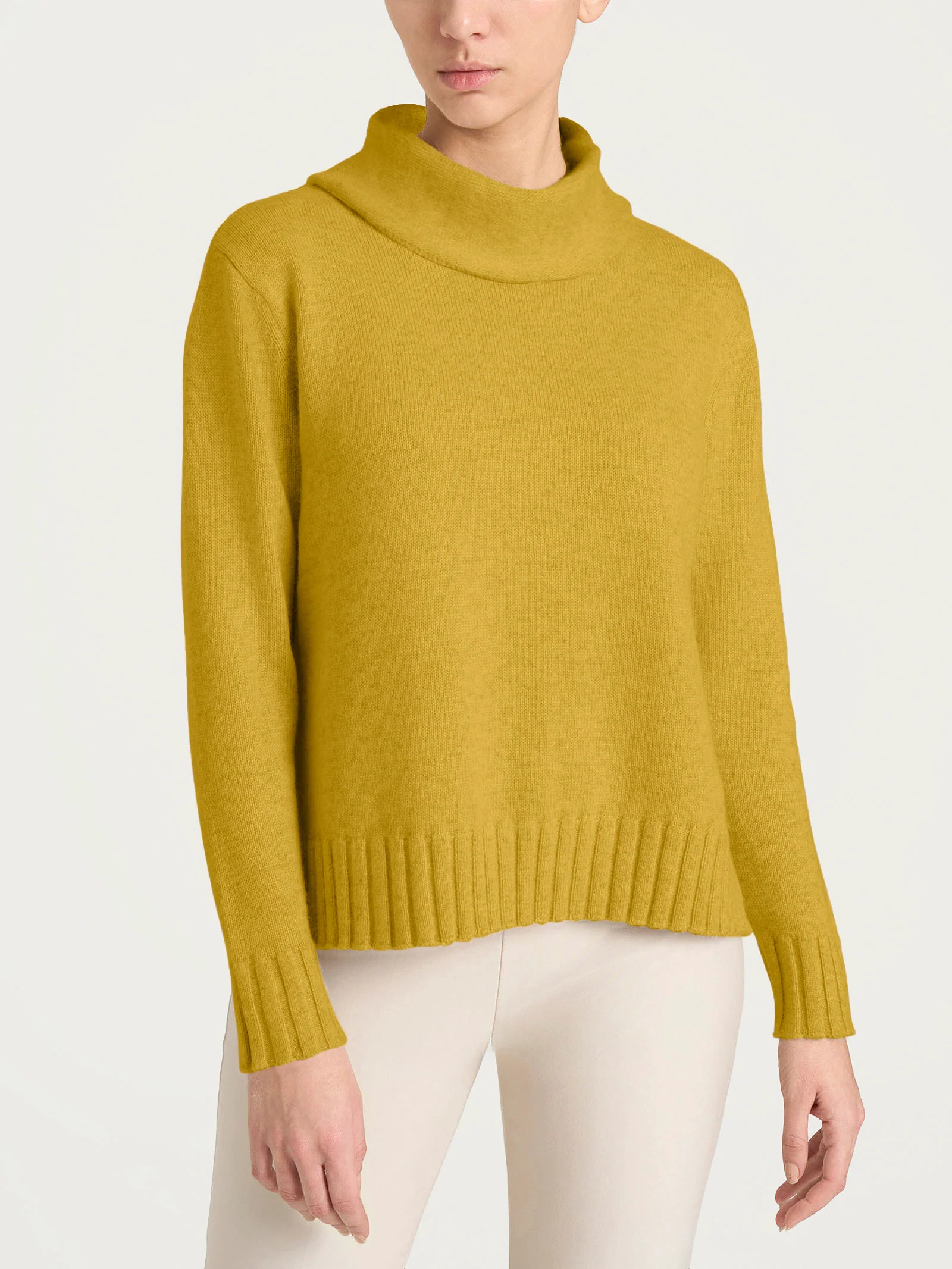 Maglia con collo a ciambella in Natural Soft - Oil Yellow