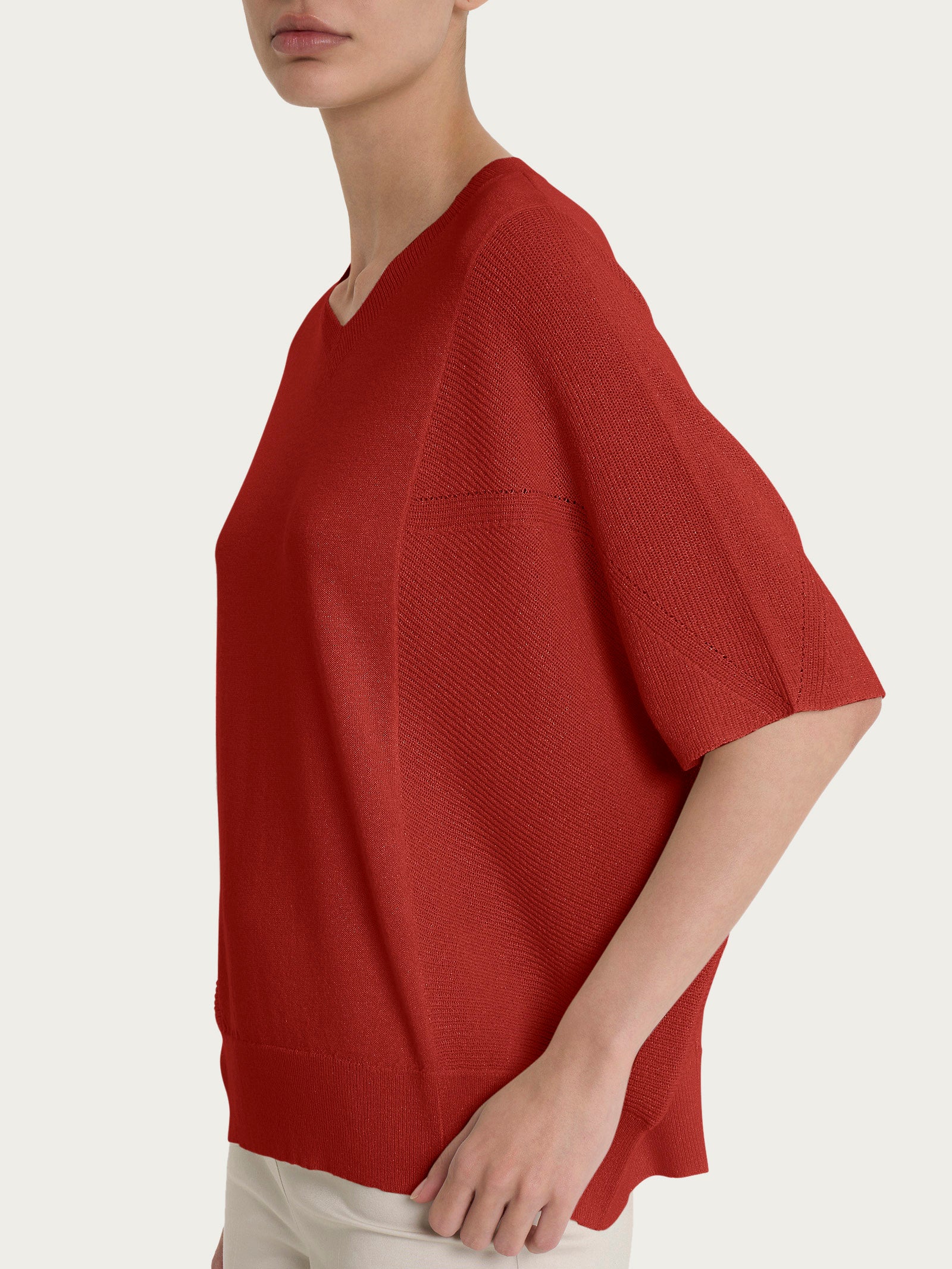 Maglia con scollo a V in Crêpe Lurex - Red Ochre - Image 3