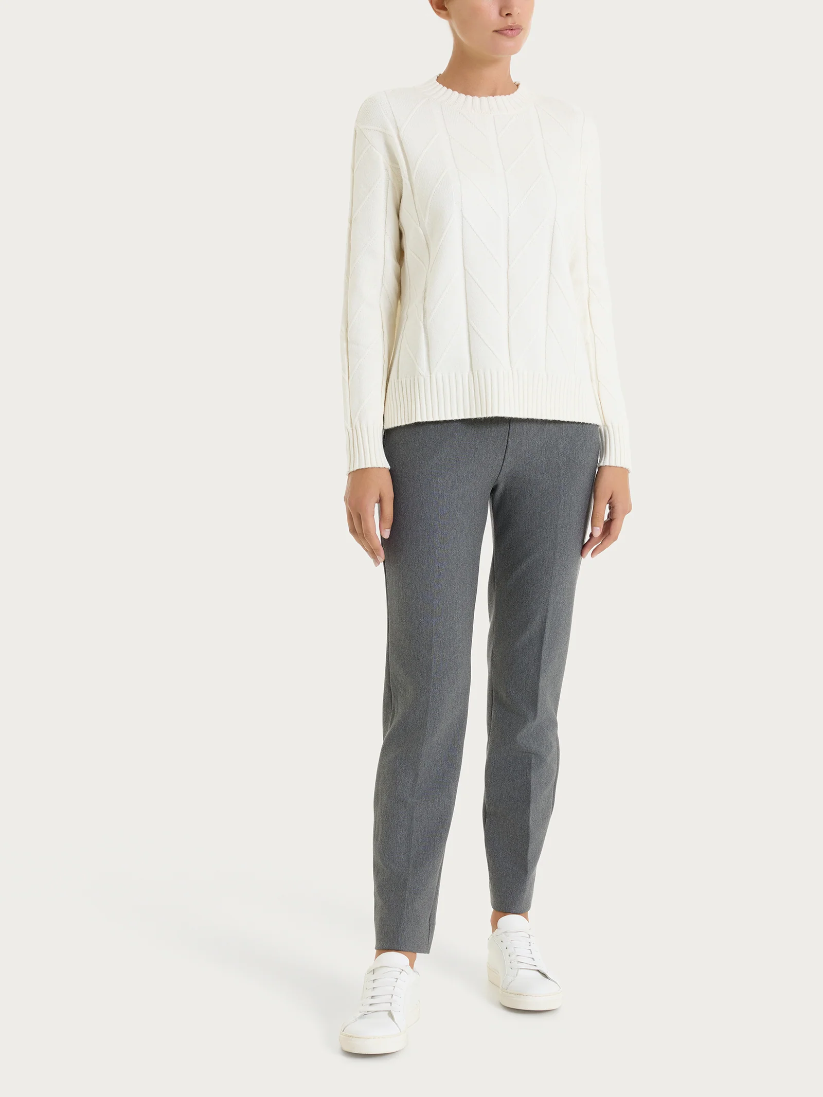 Maglia girocollo con punto spiga in Super Soft - Avorio - Image 4