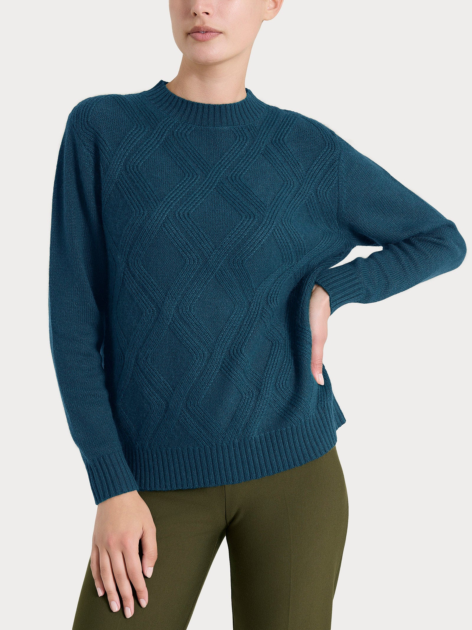 Maglia girocollo con trecce in Natural Soft - Reflecting Pond