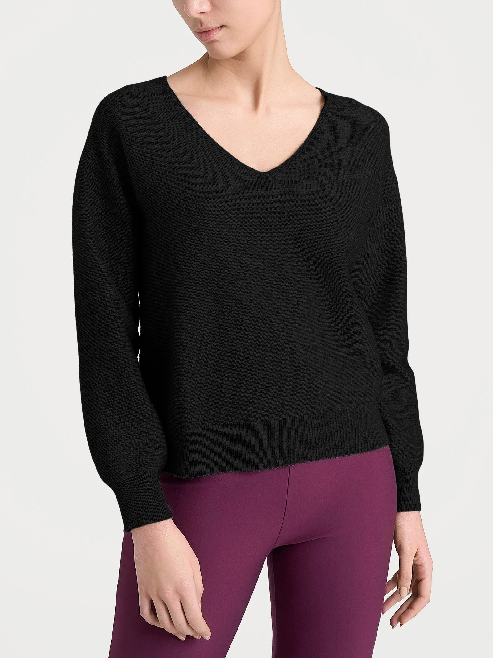 Maglia Punto Links con scollo a V in Natural Soft - Nero