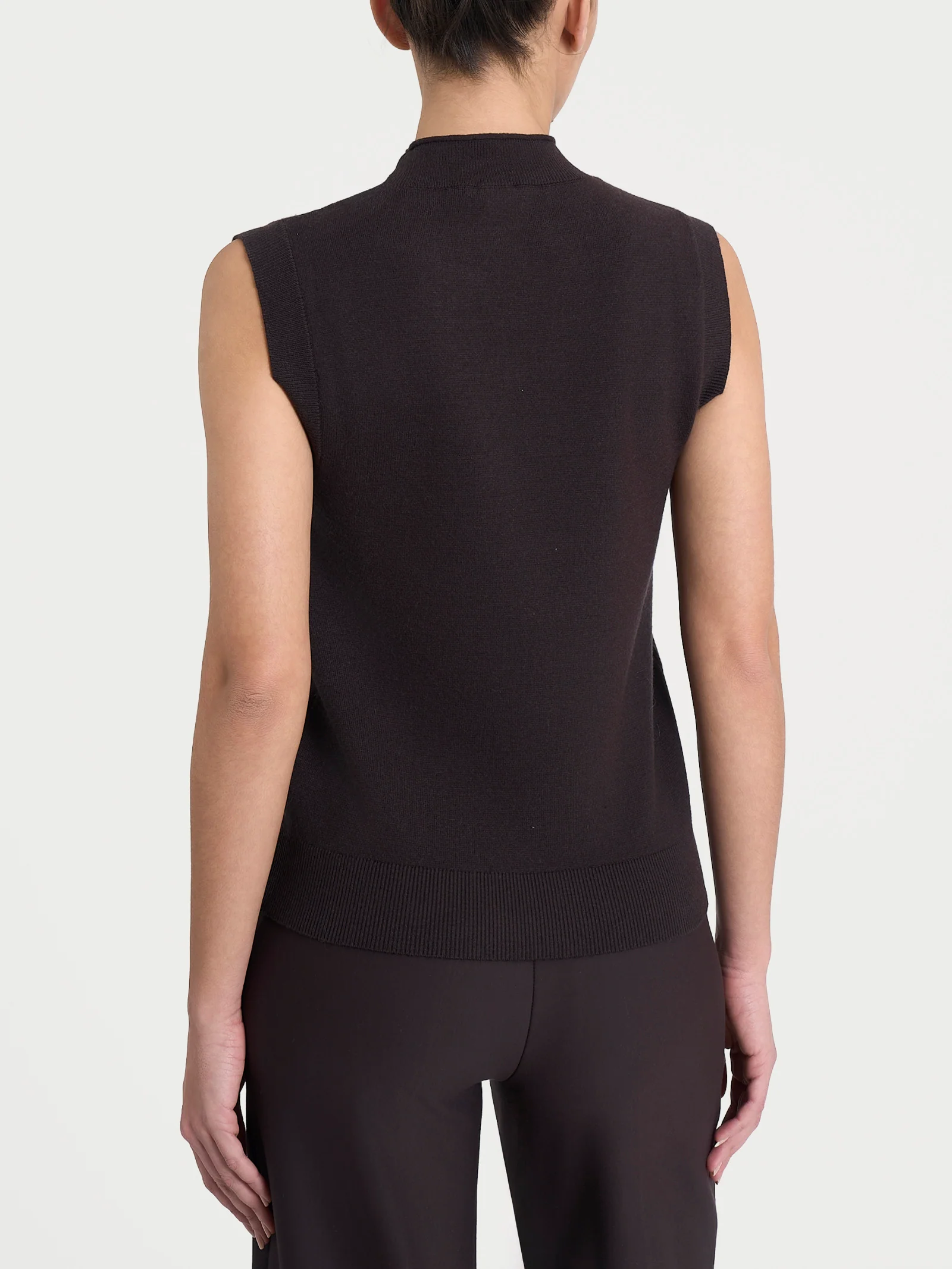 Maglia smanicata in Super Soft - Chocolate Torte - Image 2