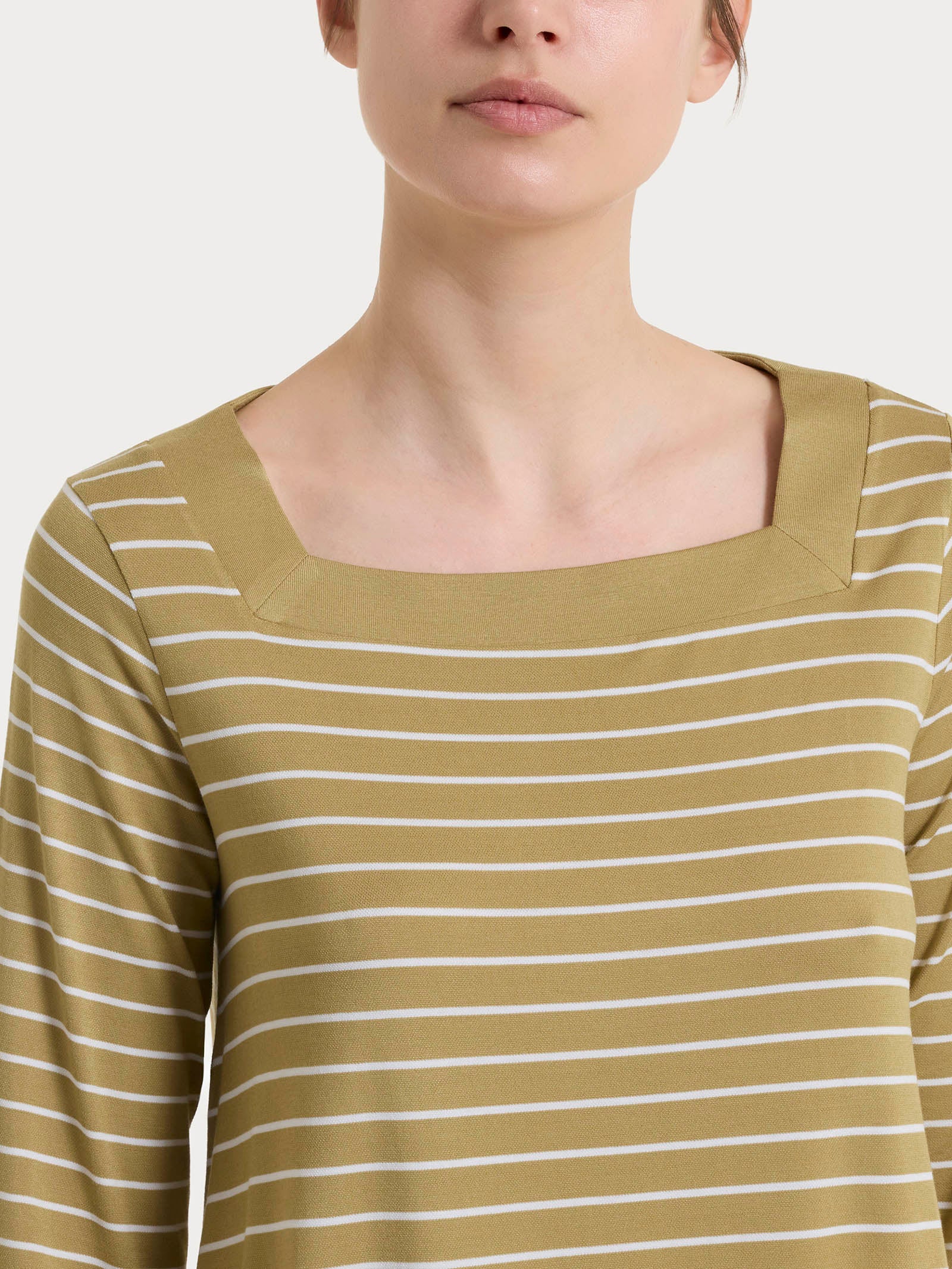 Maglietta a righe con collo squadrato in Summer Light Piquet - Fant. Khaki - Image 4