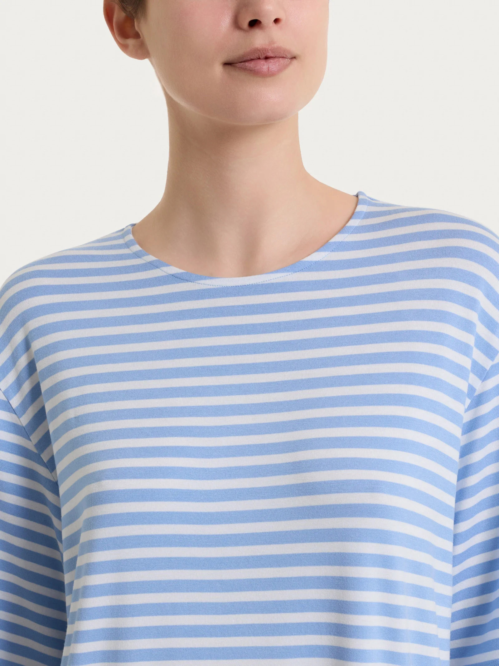 Maglietta boxy a righe in Viscosa Summer - Fant. Bel Air Blue riga pari - Image 3