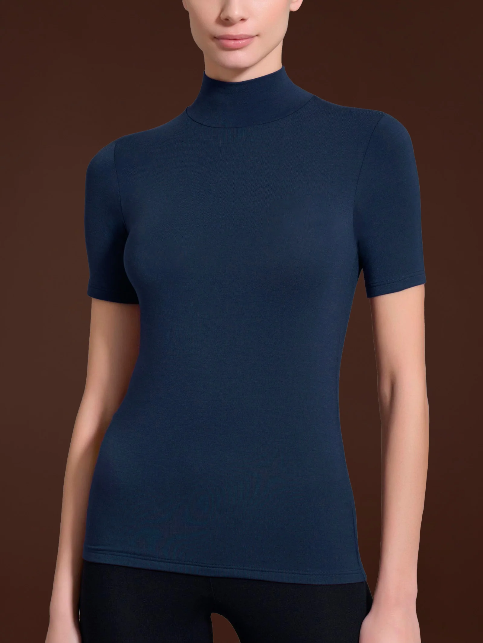 Maglietta collo alto in Eco Viscosa - Bleu - Image 2