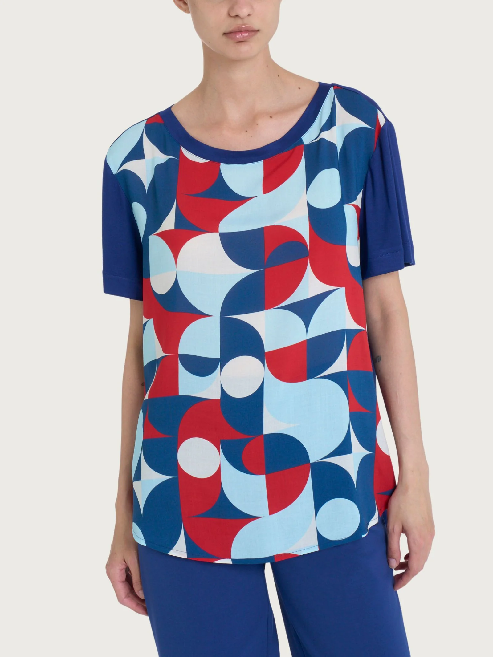 Maglietta con scollo a barchetta e geometric pattern in Misto Viscosa - Fant. Blueberry