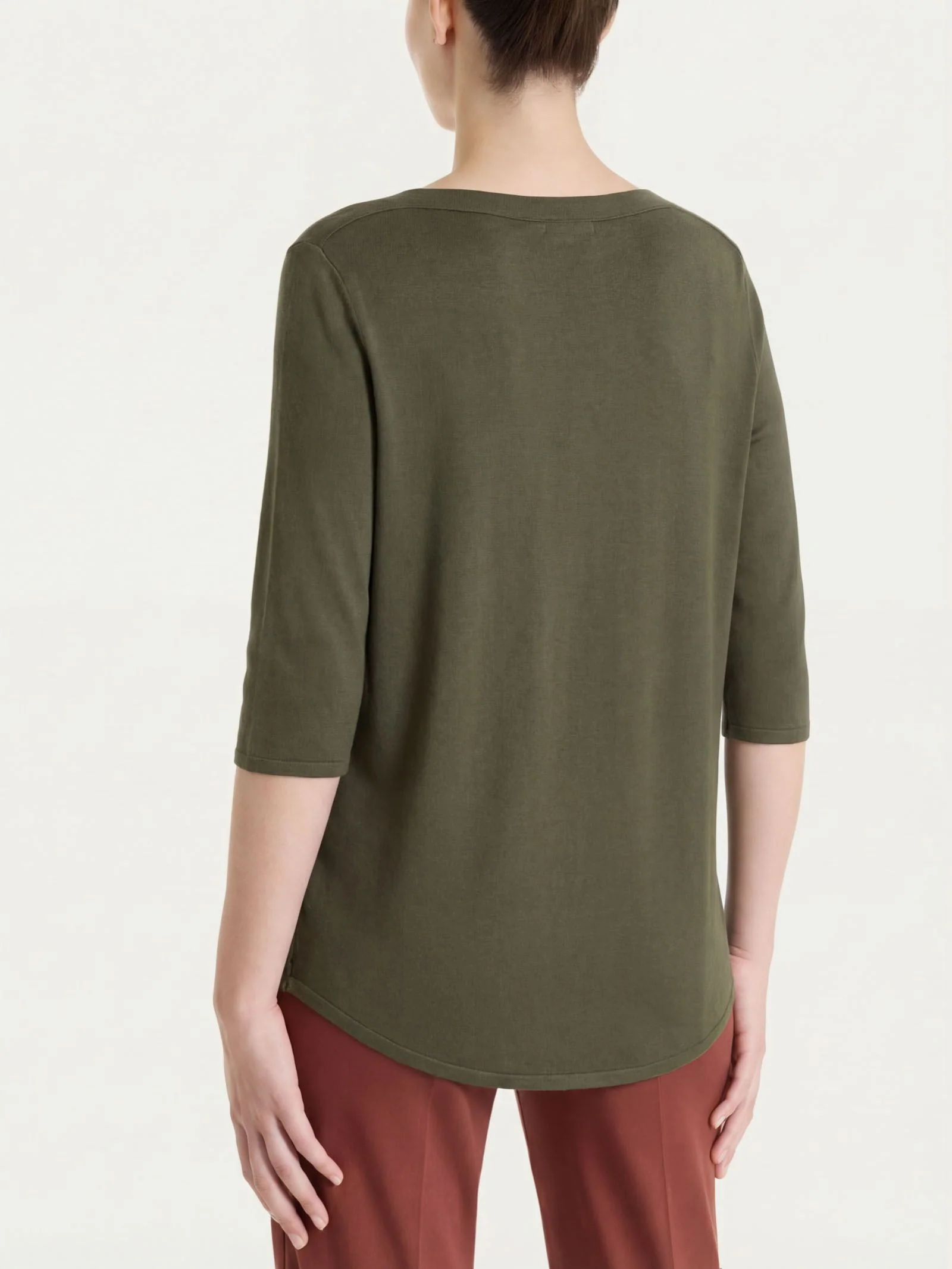 Maglietta con scollo a barchetta in Viscosa Summer - Dark Olive - Image 2