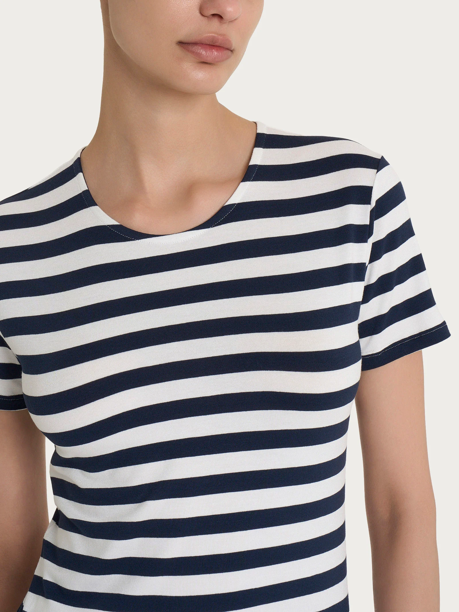 Maglietta con stripes e maniche corte in Viscosa Summer - Fant. Bleu Riga Pari - Image 3