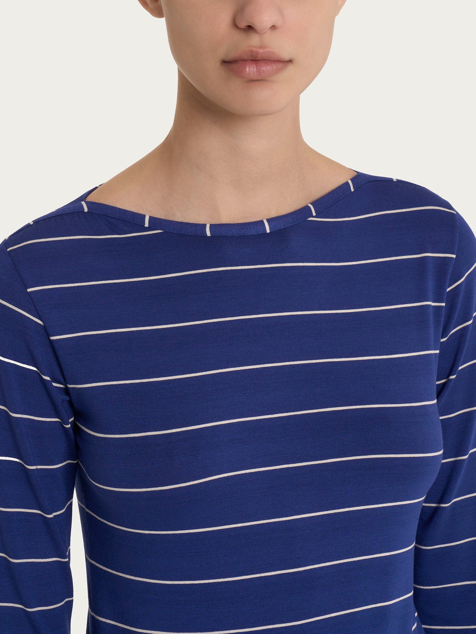 Maglietta skinny con stripes spaziate in Viscosa Summer  - Fant. Blueberry Riga Spaziata - Image 3
