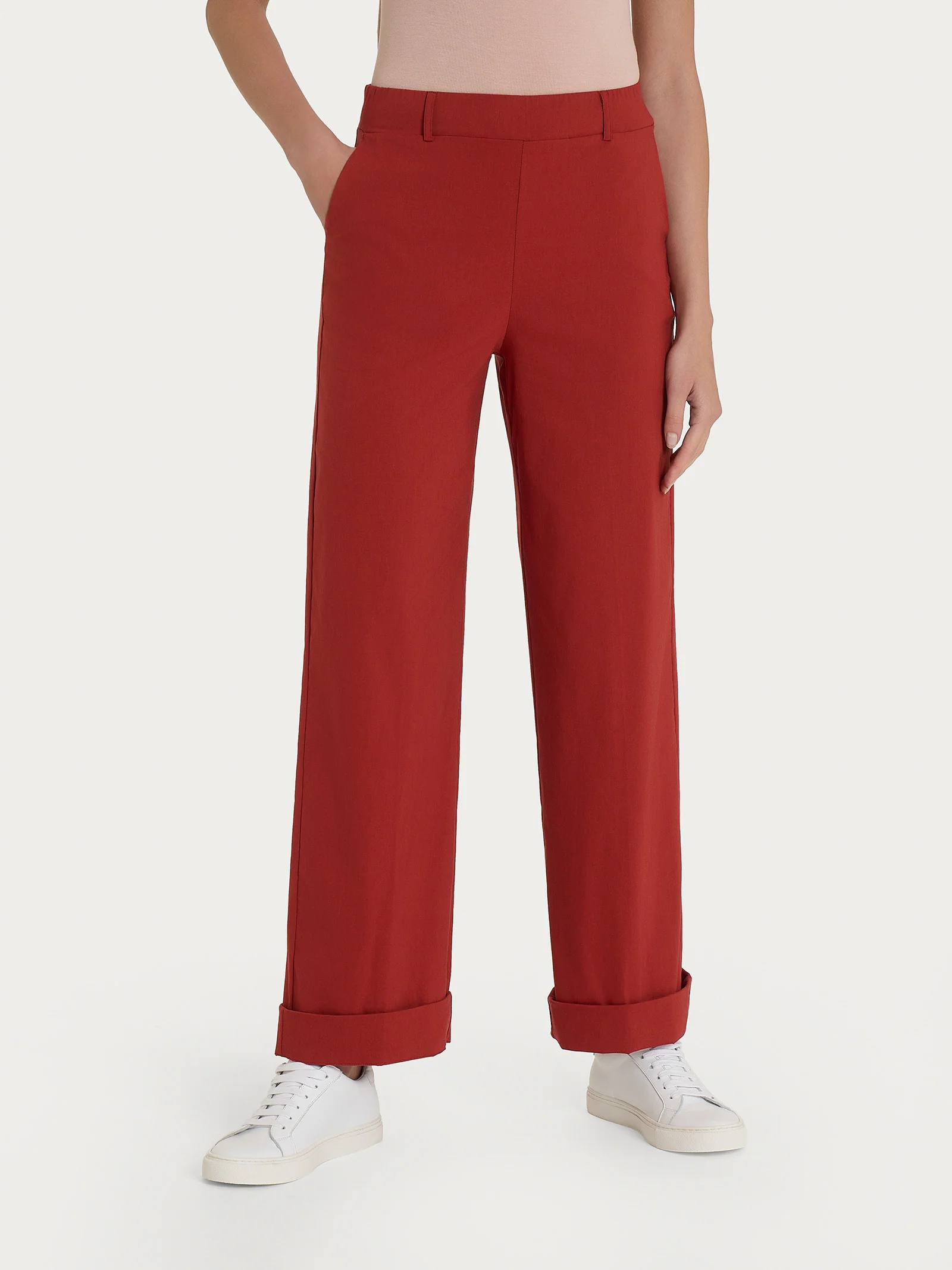Pantalone ampio con tasche e risvolto in Super Fresh - Red Ochre