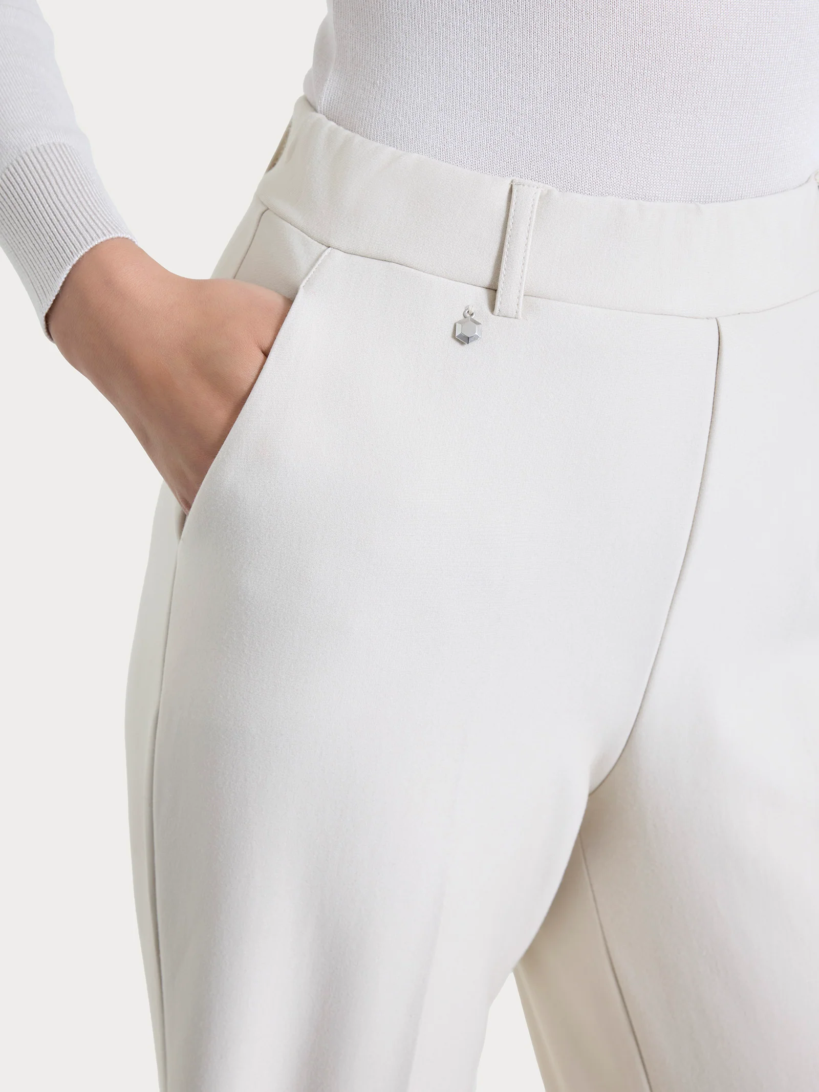 Pantalone ampio con tasche in Compact - Champignon - Image 3