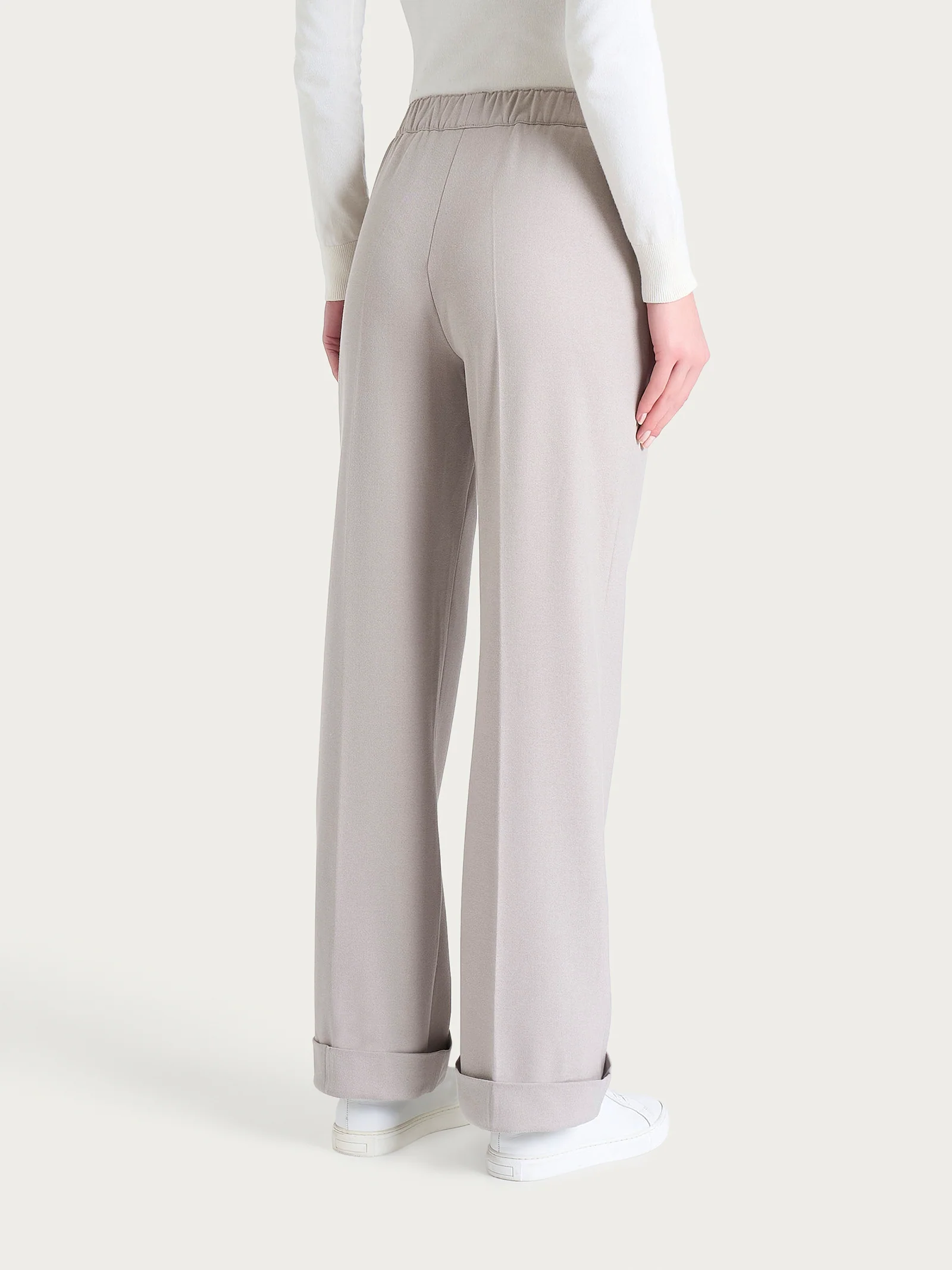 Pantalone ampio con tasche in Flannel Twill - Nude - Image 4