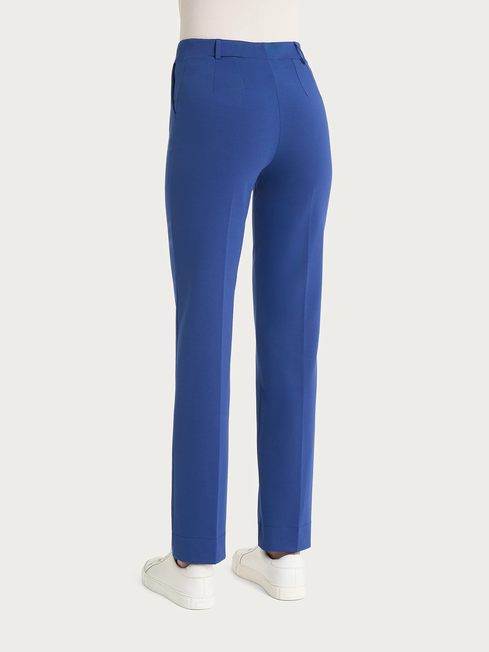 Pantalone dritto con tasche in Compact Light - Blueberry - Image 2
