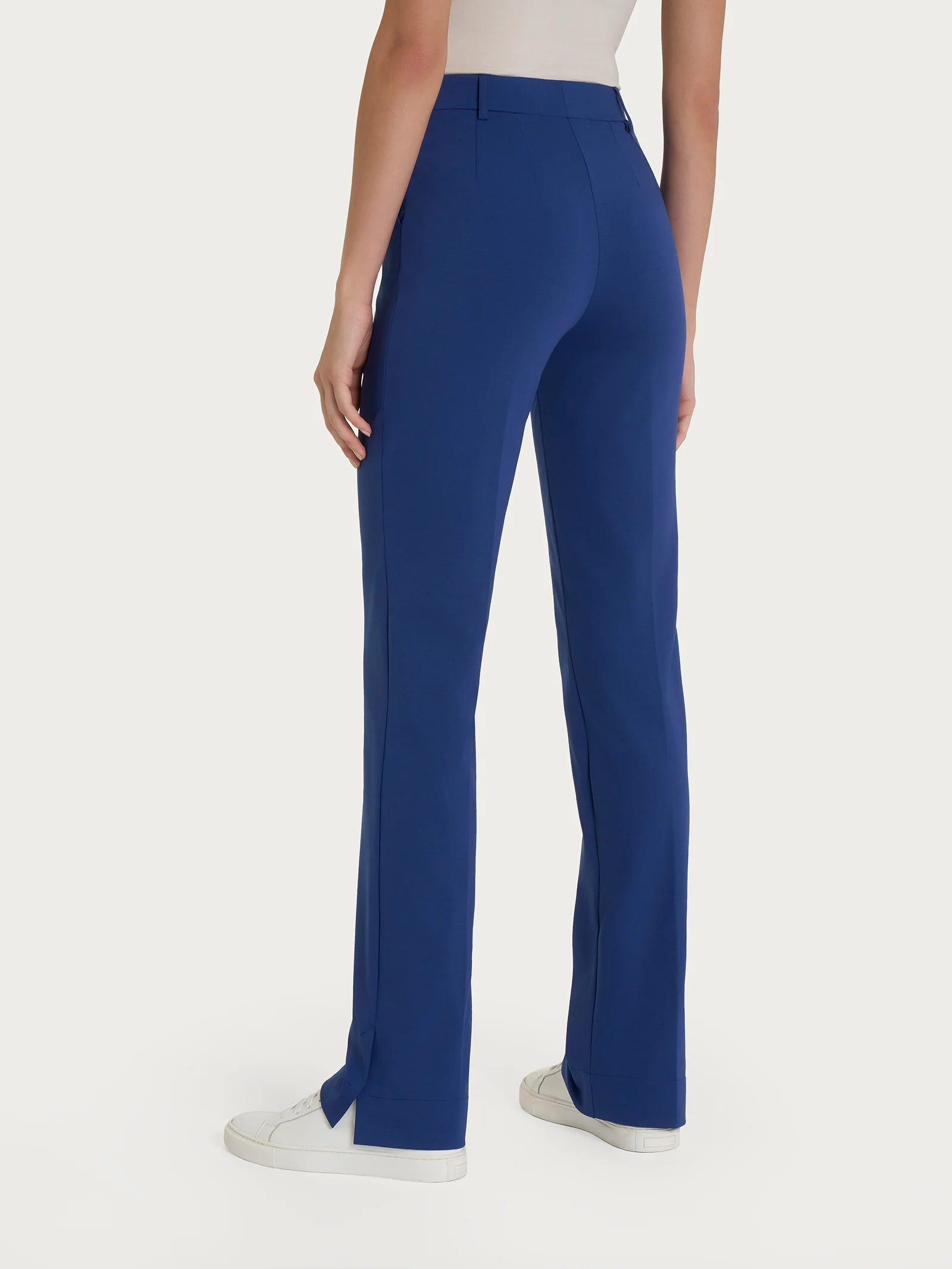 Pantalone dritto con tasche in Compact Light - Blueberry - Image 2