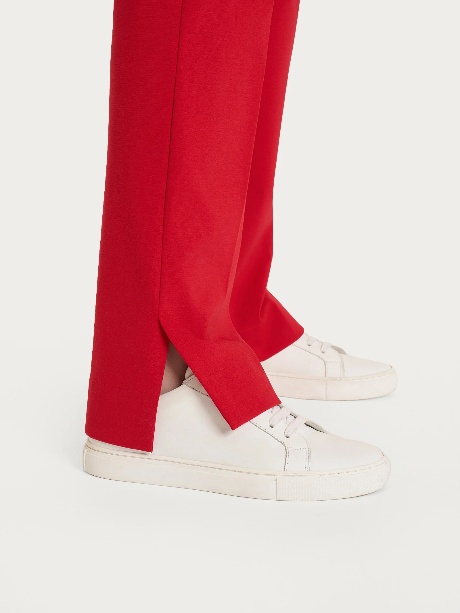 Pantalone dritto con tasche in Compact Light - Salsa - Image 4