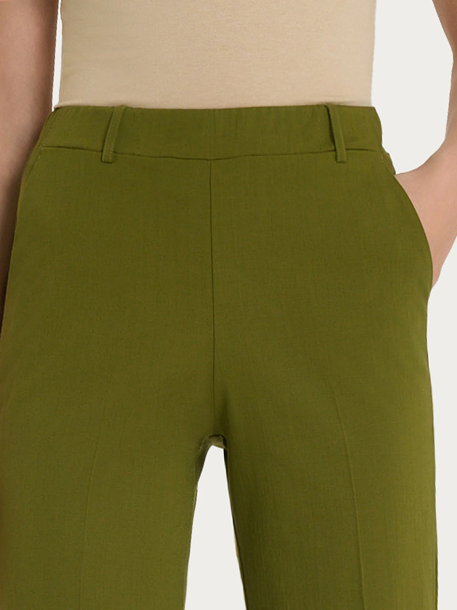 Pantalone dritto con tasche in Super Natural - Sphagnum - Image 5